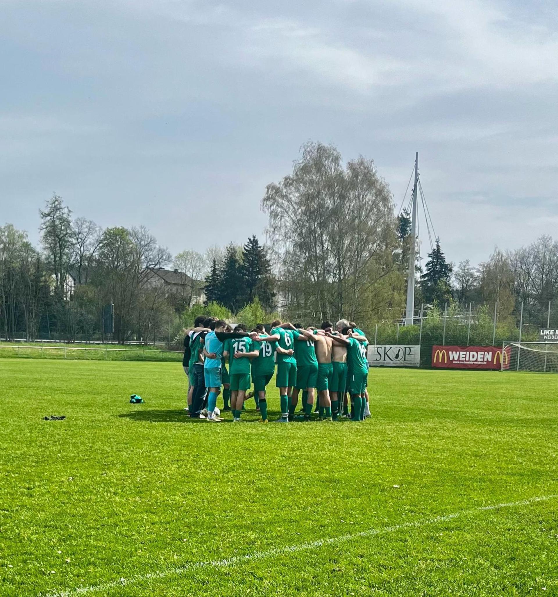 Die U19 des FC Weiden-Ost. (Bild: Herbie Sciotto)