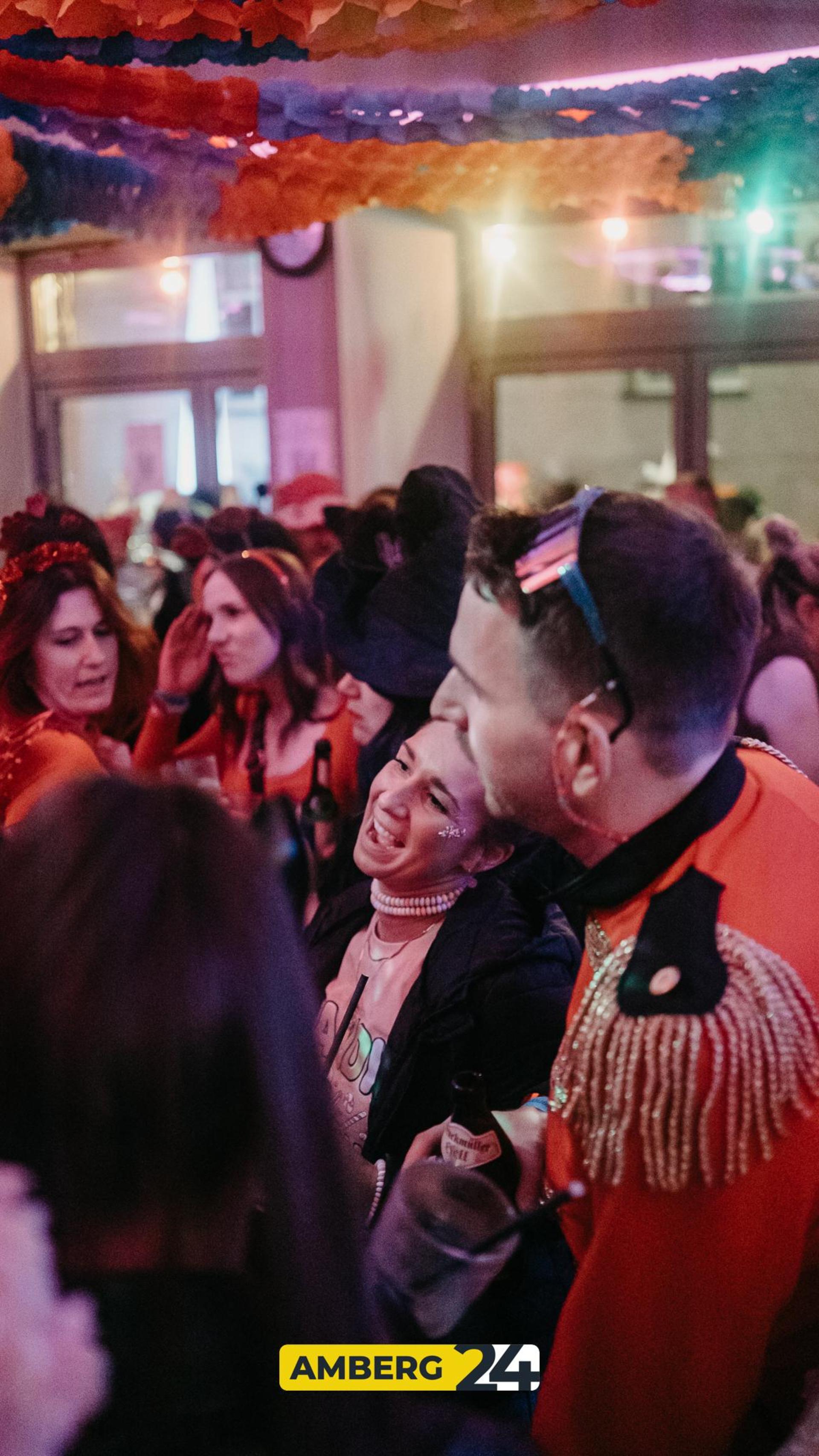 Die Bilder der Hexennacht im Colomba. (Bild: Mario Donhauser)