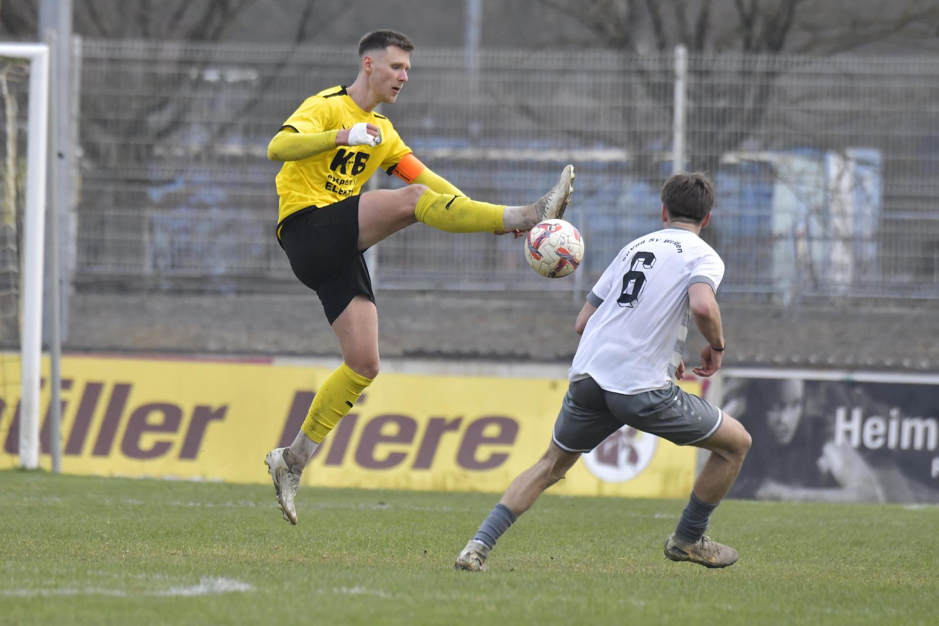 Mario Schmien und der FC Amberg müssen gegen Schirmitz nicht ran. (Archivbild: Hubert Ziegler)