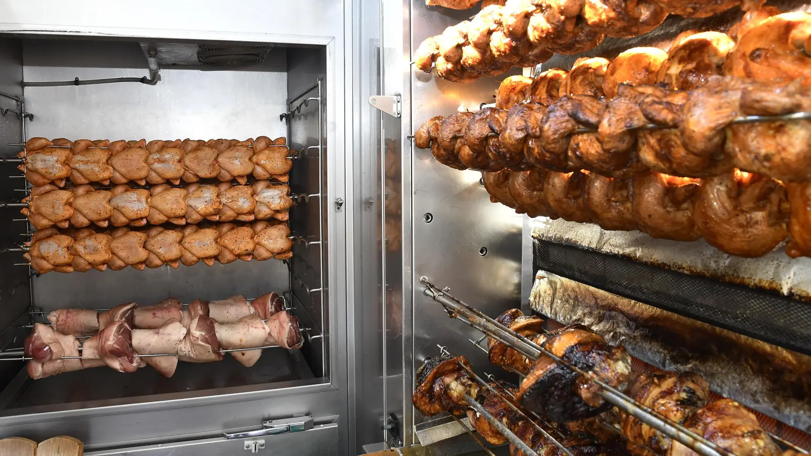Ein Hähnchengrill sorgt in Schnaittenbach nun für eine Anzeige. (Symbolbild: Petra Hartl)
