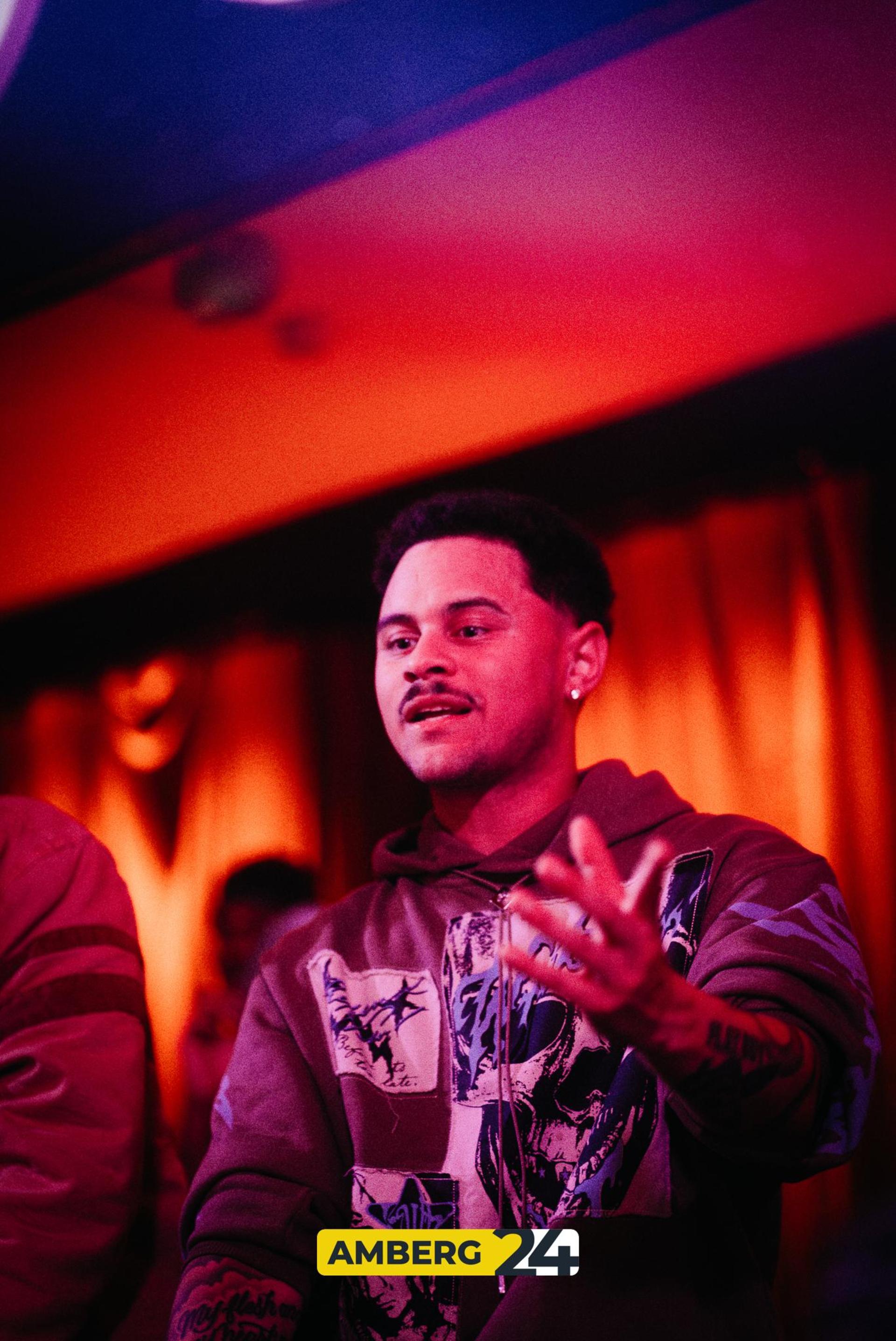 Models and Bottles im Casino in Amberg. (Bild: Mario Donhauser)