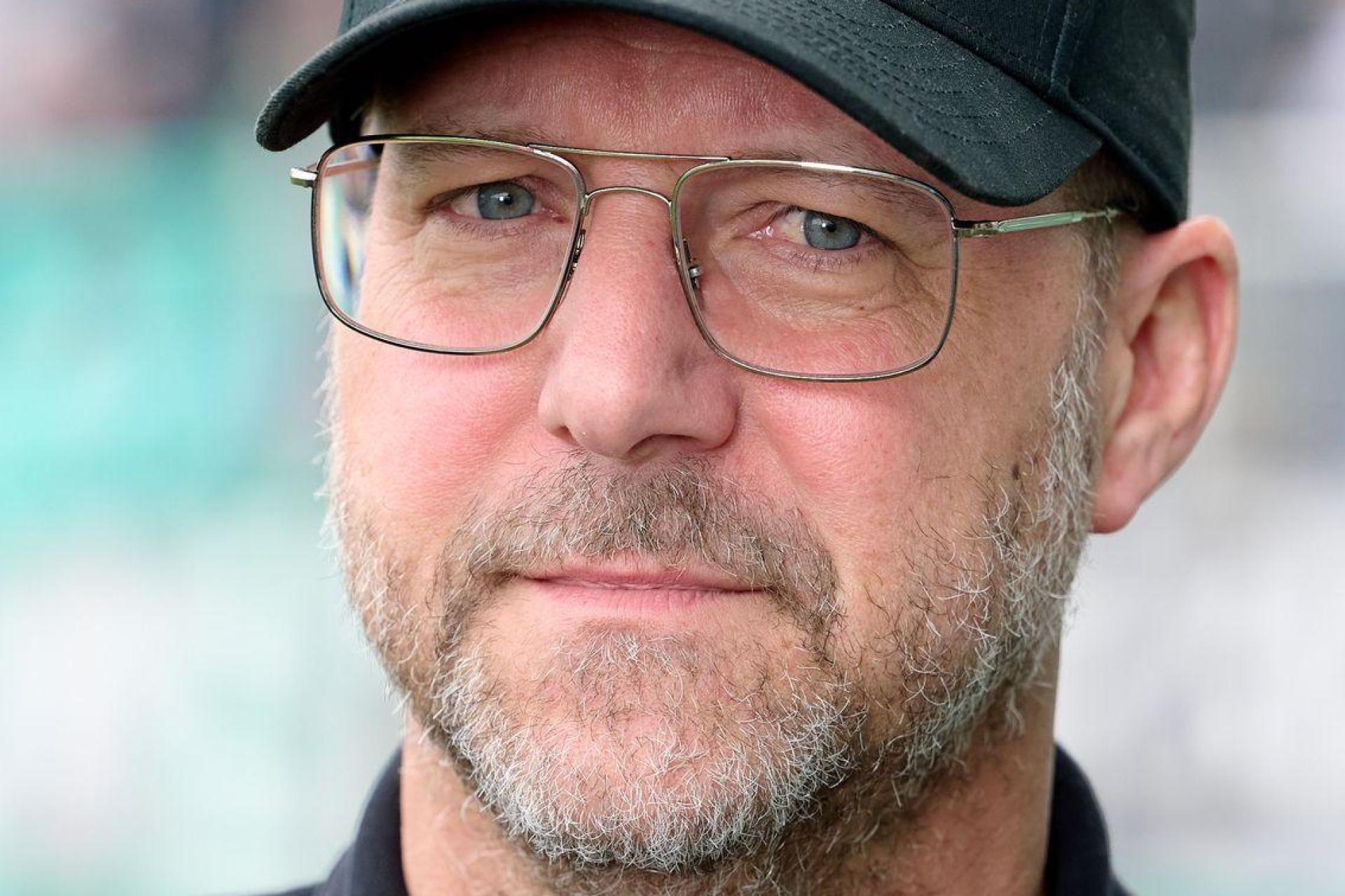 Der langjährige Münster-Coach Sascha Hildmann wird neuer Cheftrainer bei Jahn Regensburg. (Archivbild) (Bild: Bernd Thissen/dpa)