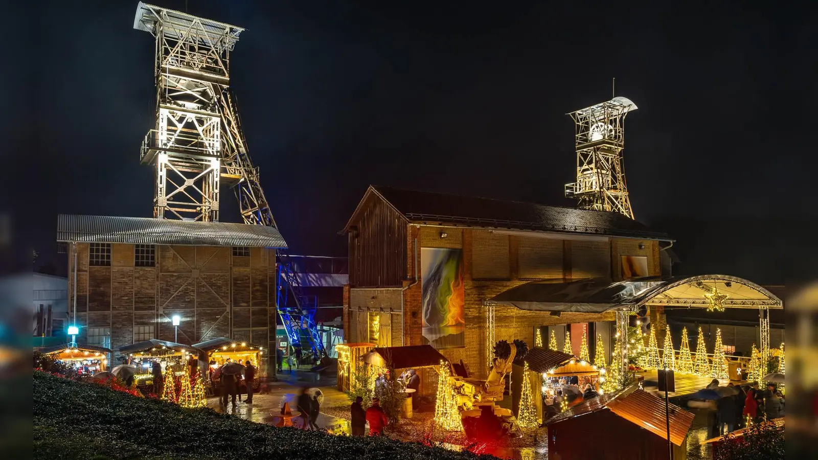 Der erste Grubenzauber im alten Nitzlbucher Bergwerk wird Groß und Klein in weihnachtliche Stimmung bringen.  (Bild: Karl-Heinz Schmid, Förderverein Maffeispiele )