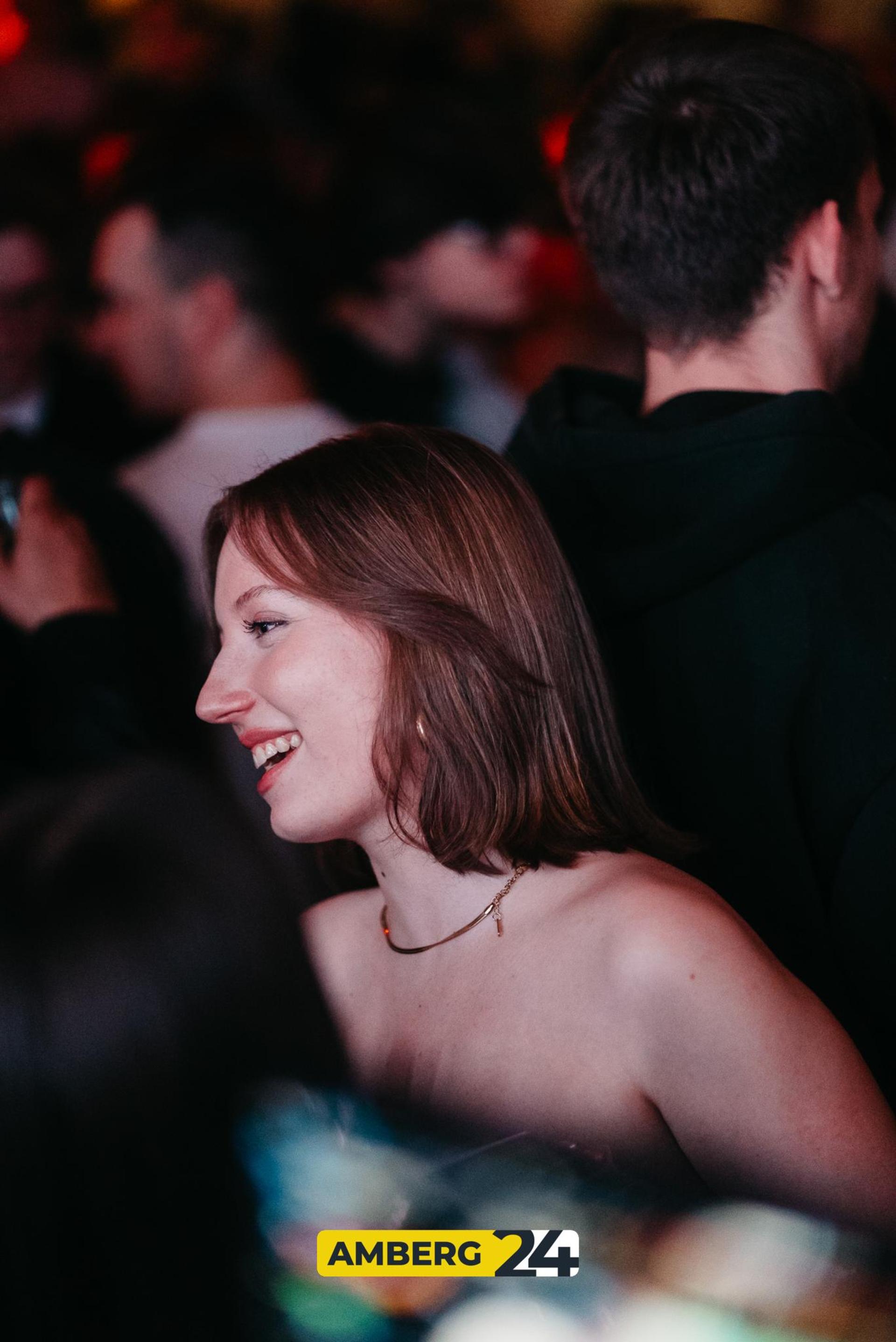 Im Casino-Saal war am Samstag die erste VIBES-Party des Jahres. (Bild: Mario Donhauser)