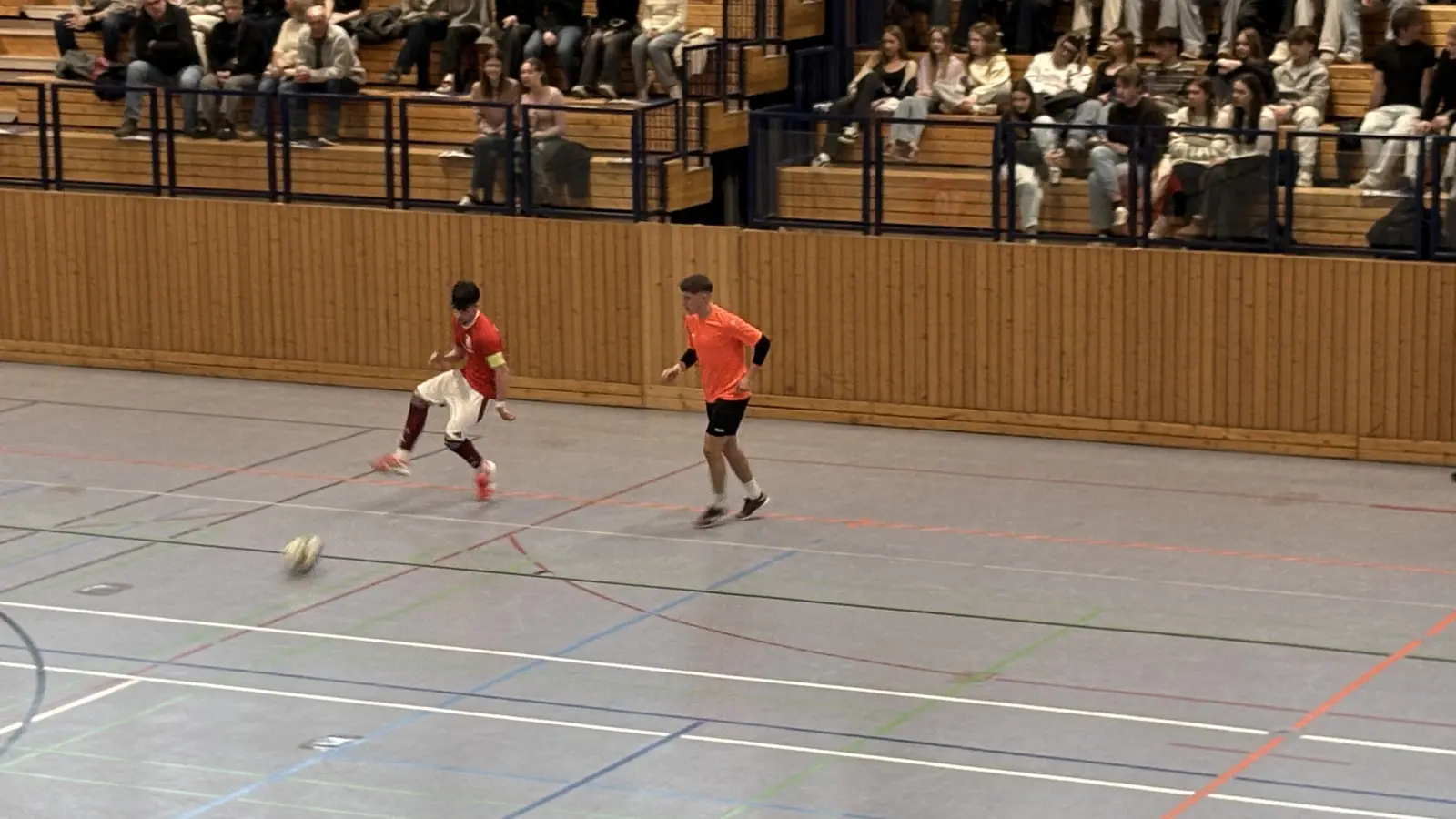 Noah war von Anfang an aktiv auf dem Platz. (Bild: Lukas Büchold)