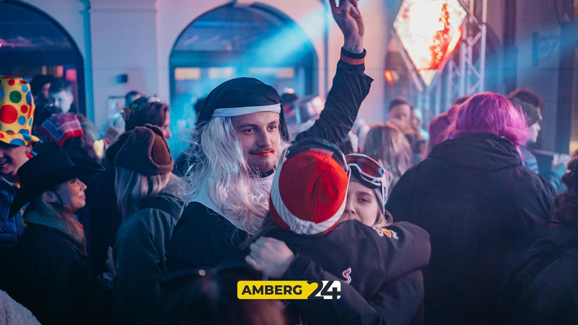 Wie die Hexennacht in den Drei Höfen gefeiert wurde, zeigen die Bilder von Fotograf Mario. (Bild: Mario Donhauser)