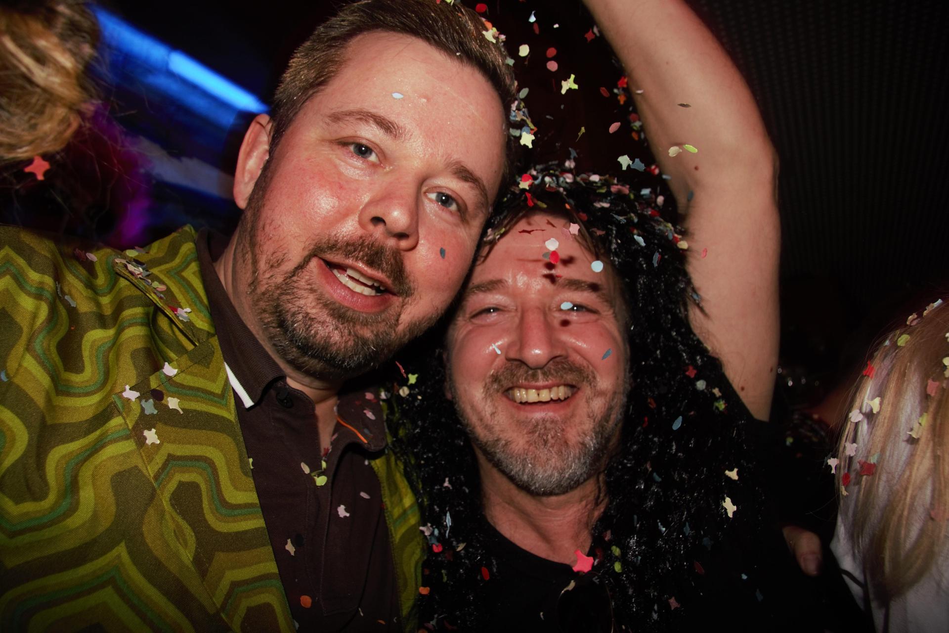 Zur Konfettiparty im Colomba war ordentlich Faschingslaune angesagt. (Bild: Marlin Nixdorf)