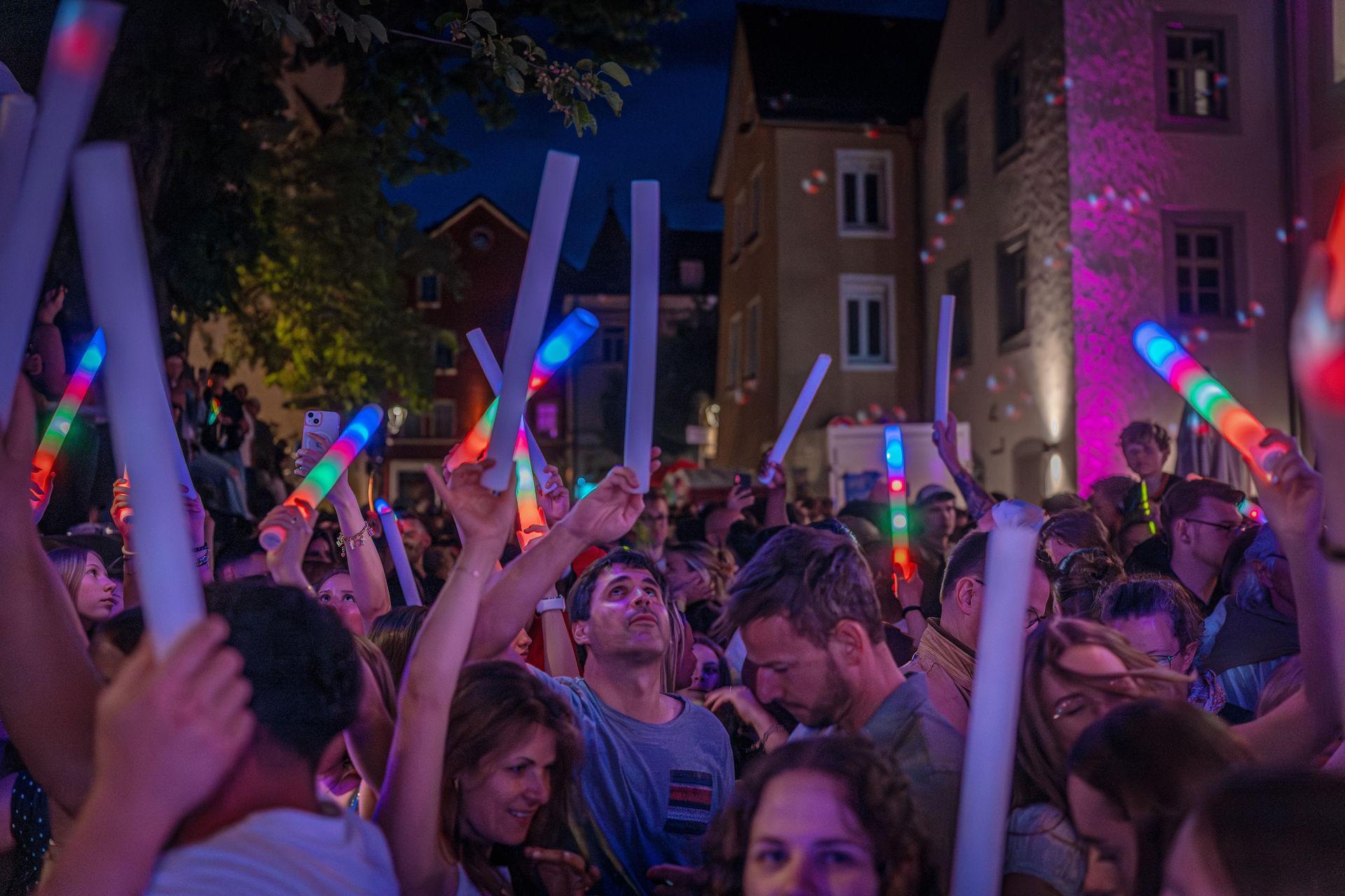 Amberg feiert Altstadtfest und macht die Nacht zum Tag. (Bild: Michael Golinski)