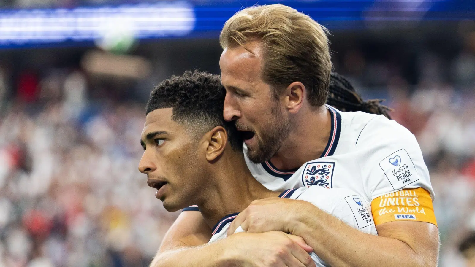 Sorgten für Highlights bei den Engländern im ersten WM-Spiel: Harry Kane (rechts) und Jude Bellingham. (Bild: Daniel Mcgregor-Huyer/dpa)
