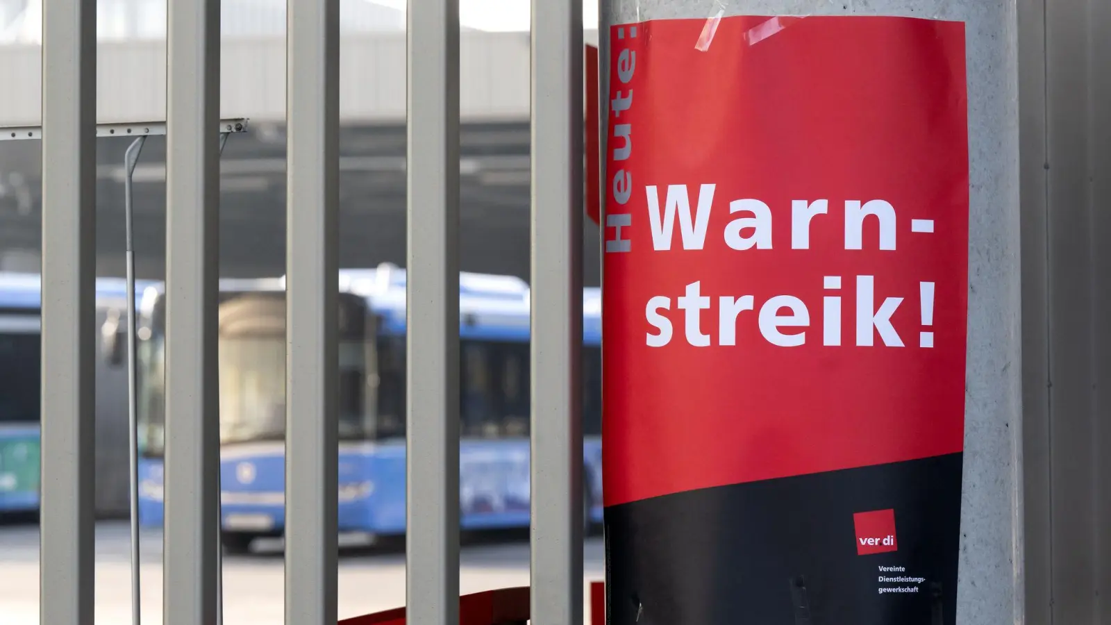 Auch bei den Verhandlungen 2023 entschied sich Verdi für Warnstreiks in Bayern. (Archivbild) (Bild: Sven Hoppe/dpa)