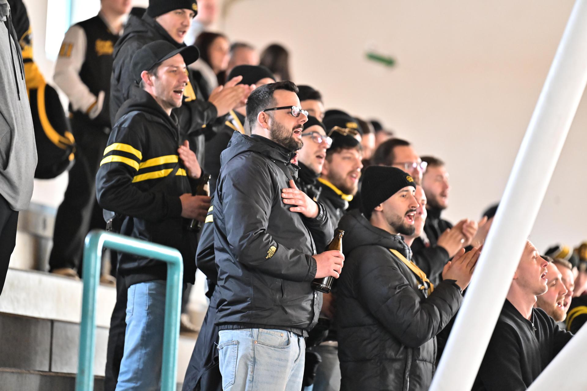 Eishockey Landesliga-Meisterschaft der U17 mit ERSC Amberg.  (Bild: Hubert Ziegler)