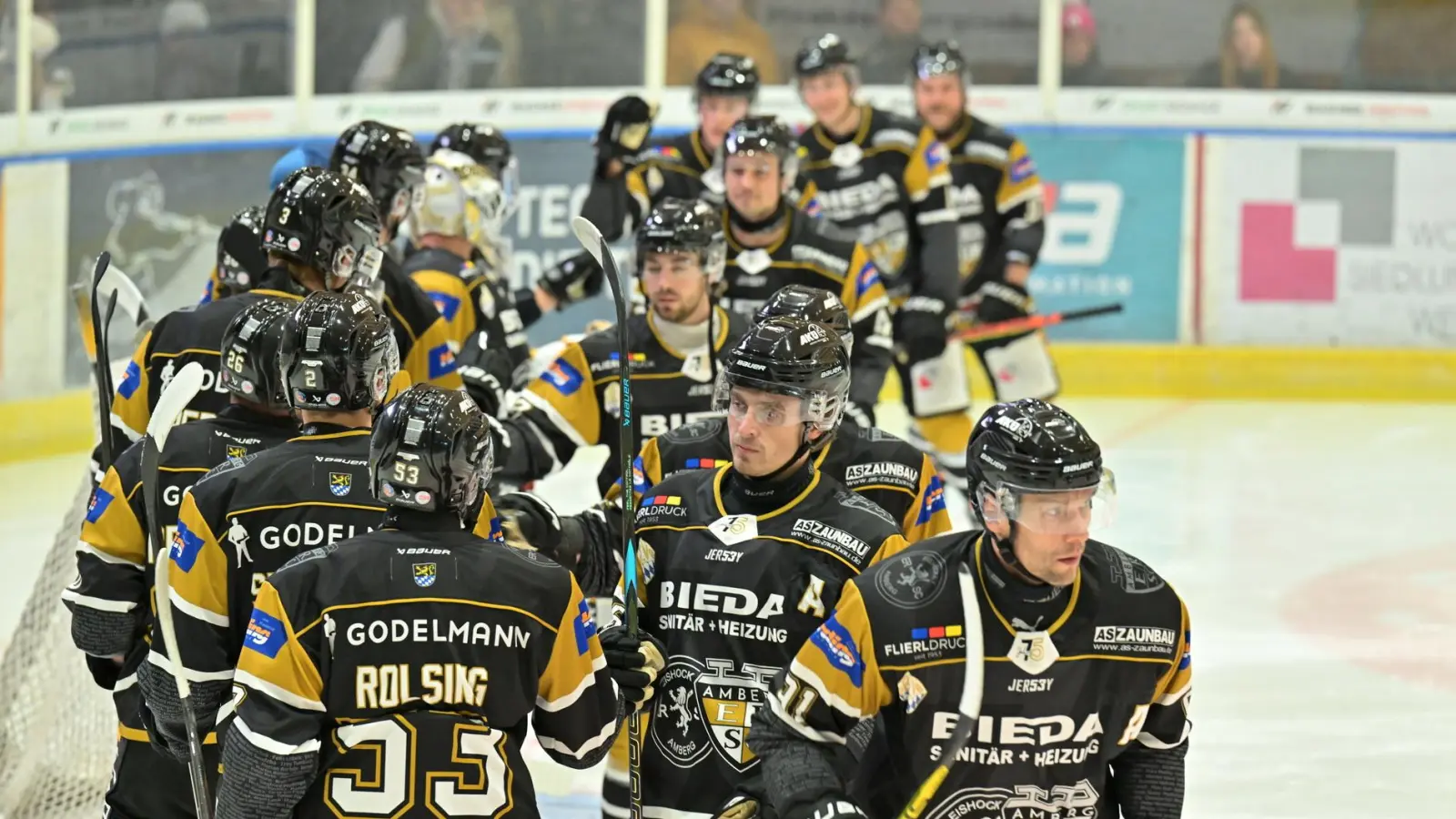 Die Spieler des ERSC Amberg sind heiß auf den Saisonstart in der Eishockey-Bayernliga am kommenden Wochenende. (Bild: Hubert Ziegler)