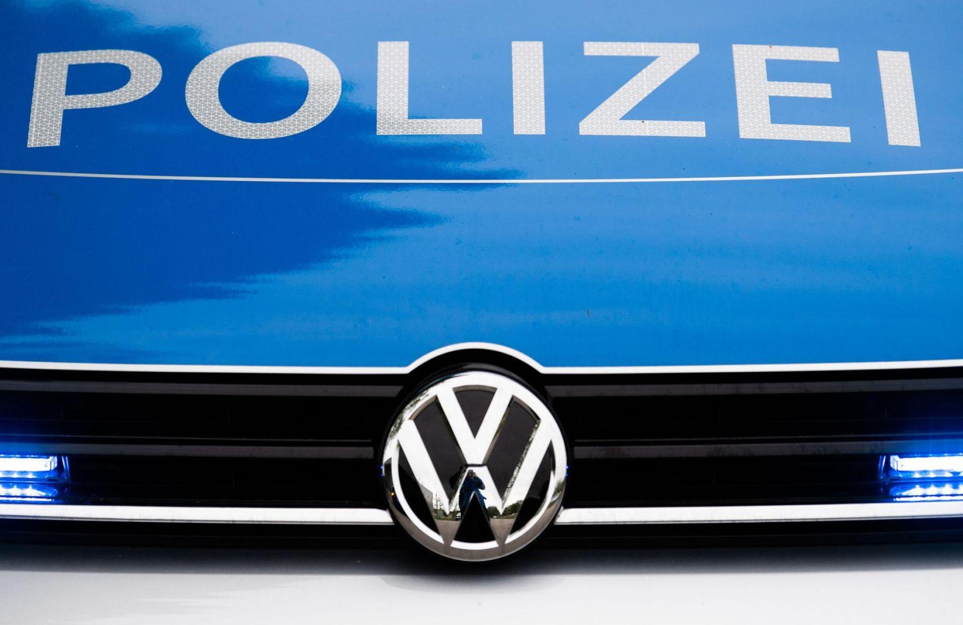 Nach einem Unfall in Würzburg ist ein 28-Jähriger gestorben. (Symbolbild) (Bild: Lino Mirgeler/dpa)