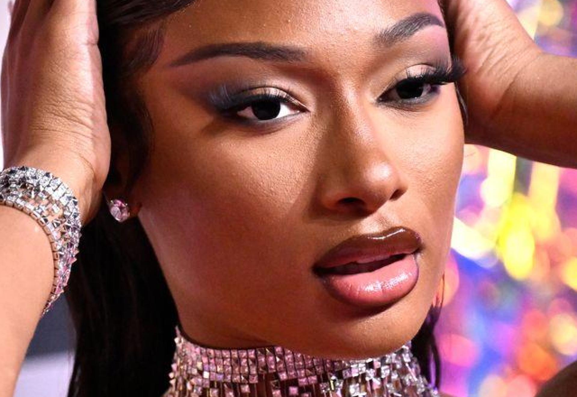 Megan Thee Stallion feierte im März ihr Debüt am Broadway. (Archivbild) (Bild: Evan Agostini/Invision/AP/dpa)