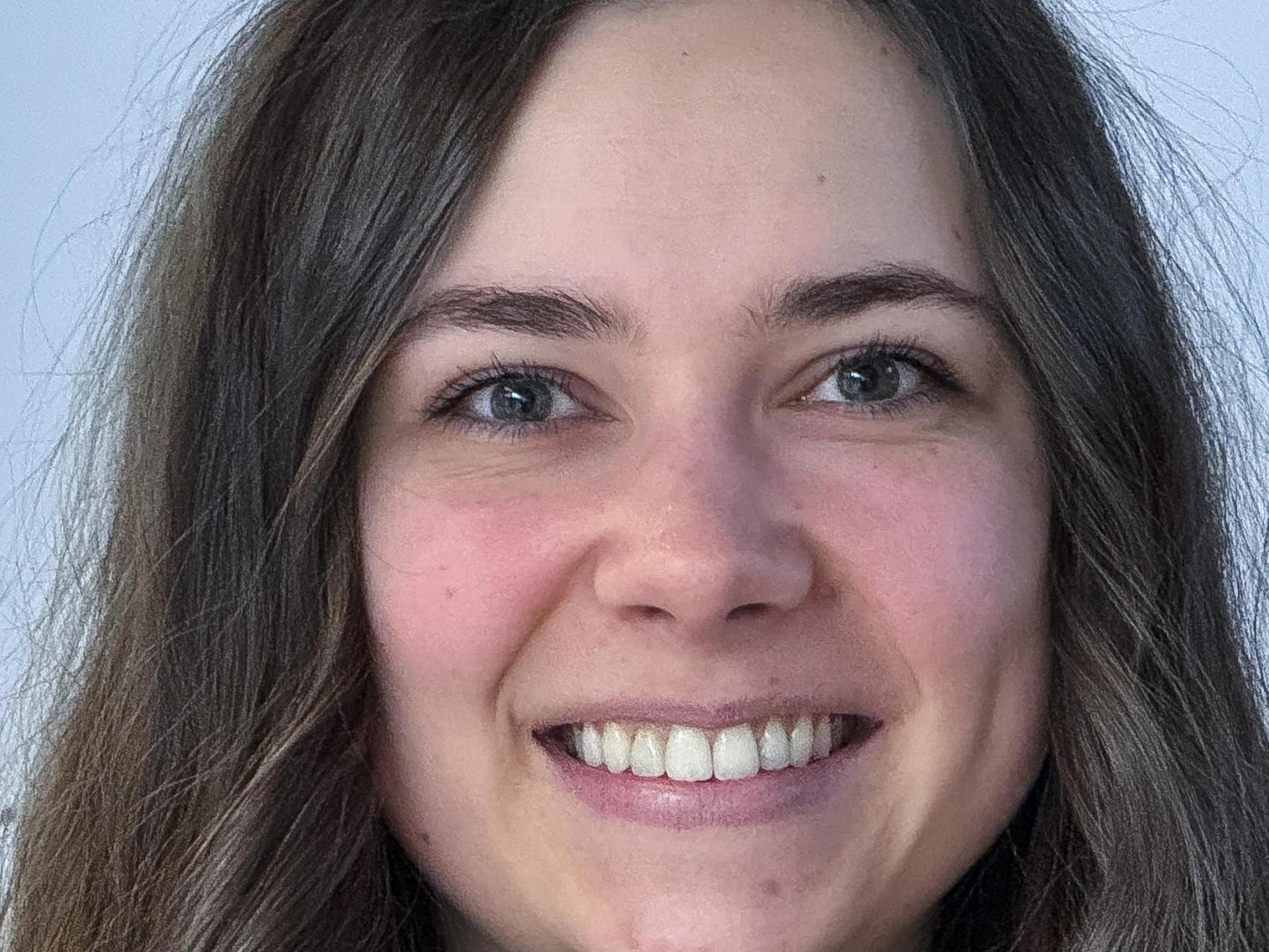 Leonie Ullrich (27) aus Weiden studiert „Education and Technology” an der OTH in Amberg und pendelt für ihr Studium.  (Bild: Stephan Huber)