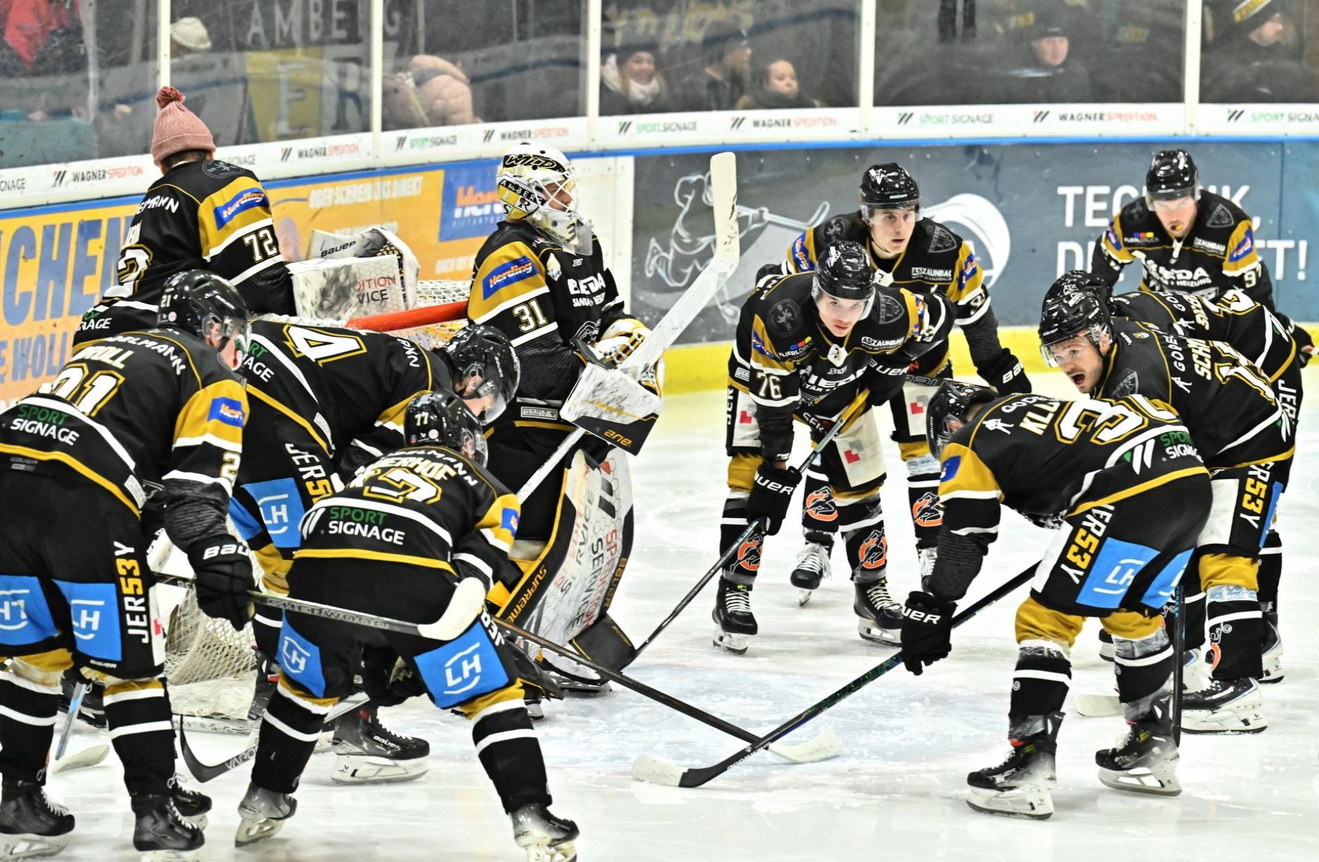 Der ERSC Amberg gastiert am Freitag in Grafing beim EHC Klostersee. (Bild: Hubert Ziegler)