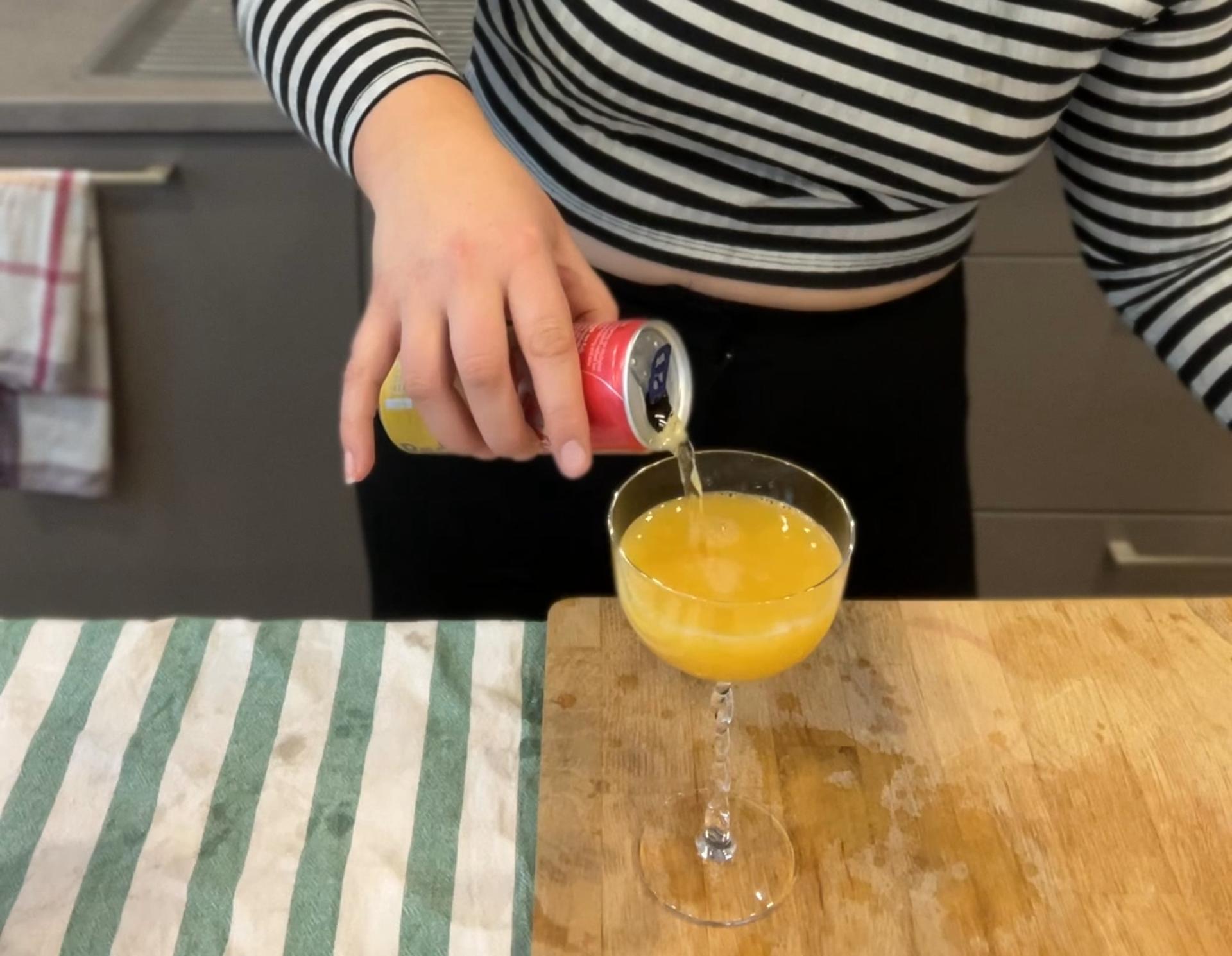 Manisch mit extra Koffein und flüssig... wegen der Flüssigkeit. (Bild: knz)