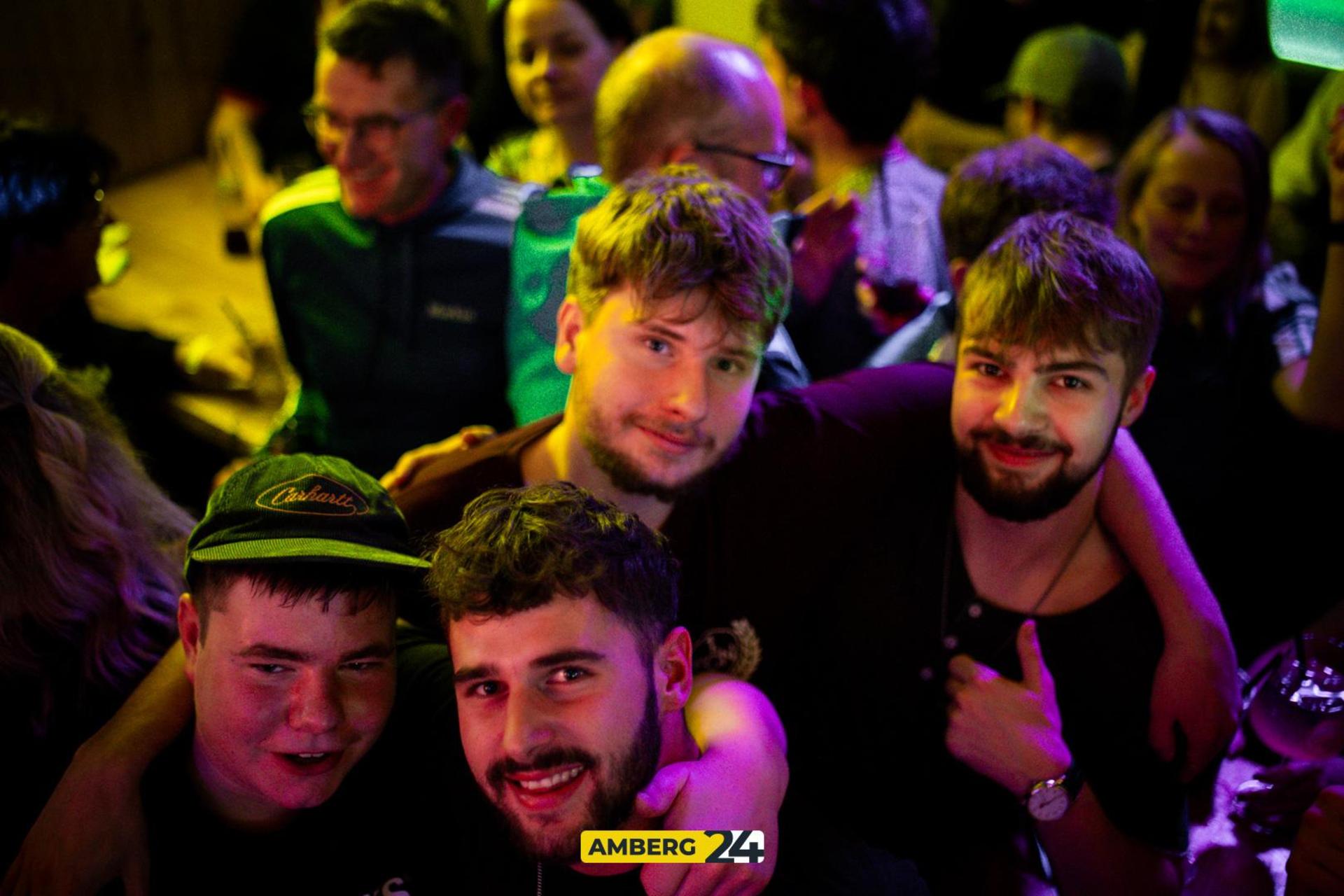 Im „Herzog” in Sulzbach-Rosenberg stieg am Samstag die Hallenmasters Afterparty. (Bild: Julia Bär)