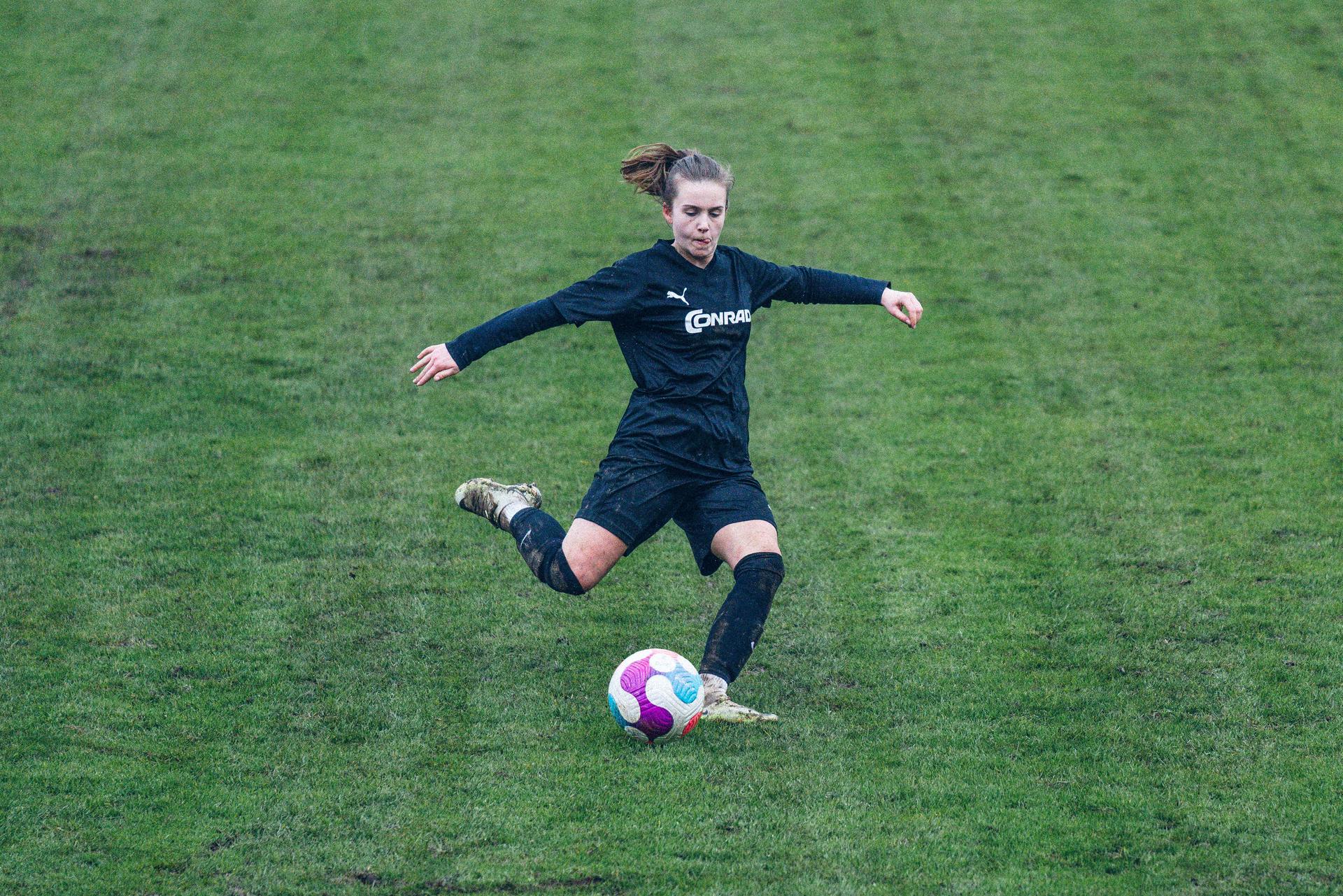 Pia Lehner hat richtig Bock auf das Spiel gegen die TSG Hoffenheim. (Bild: Denise Helmschrott)