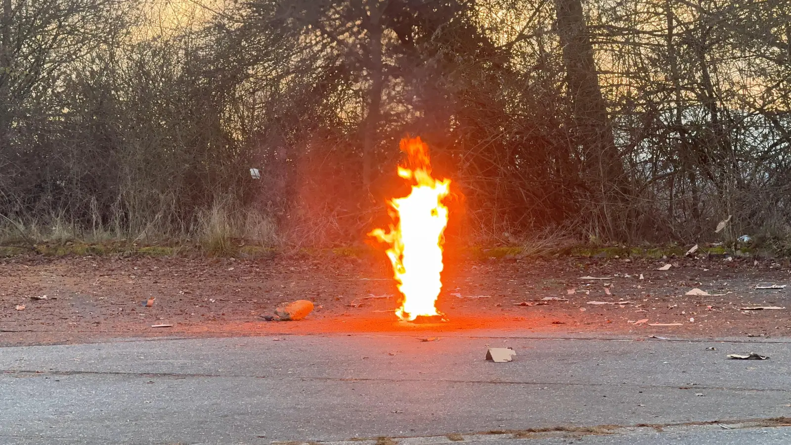 In Sulzbach-Rosenberg stellte die Polizei am Silvestertag Feuerwerkskörper sicher. (Symbolbild: Marina Gube)