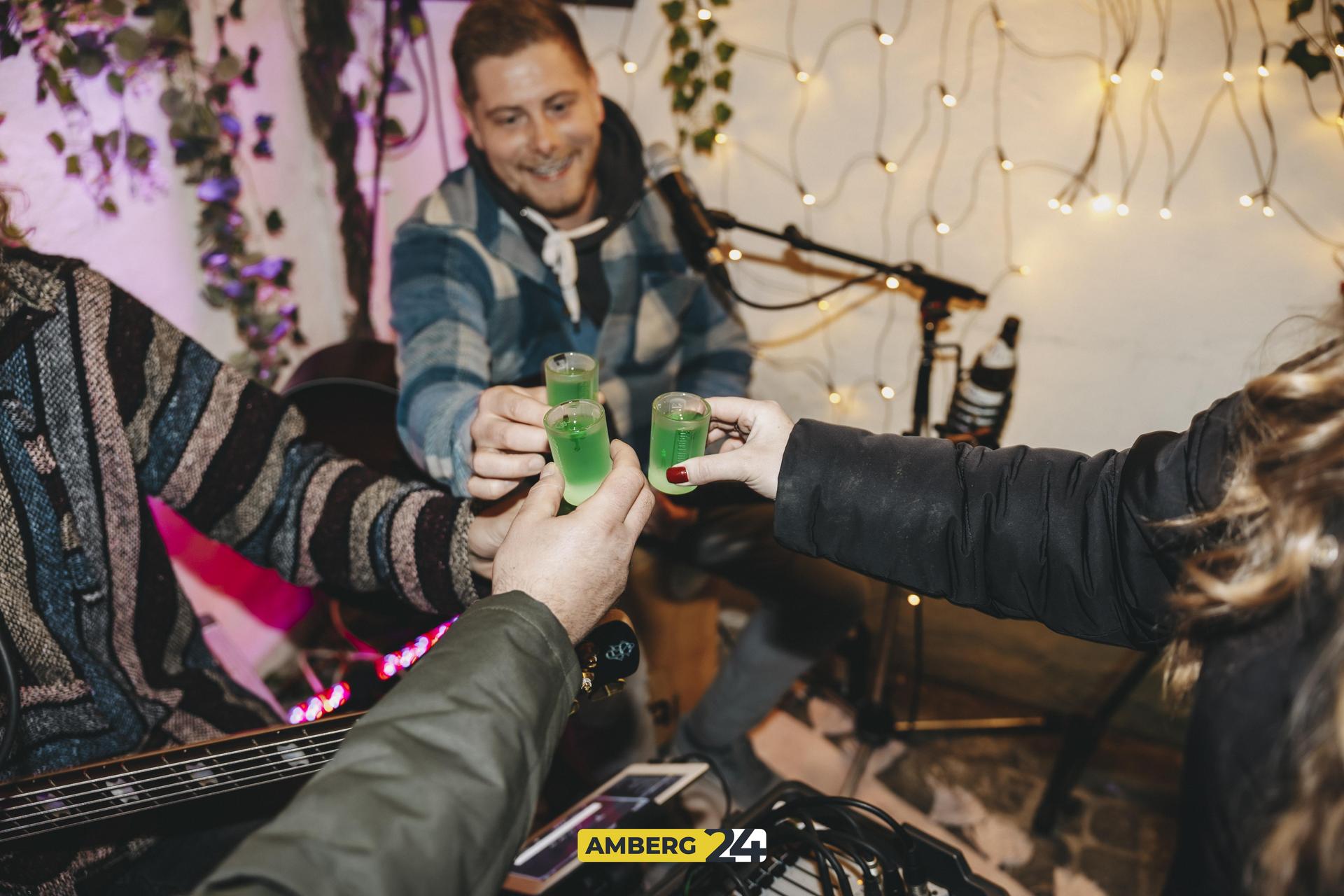 Im UNS in Amberg gab es am Samstag die Sunrise Sons Live. (Bild: Lolografie)