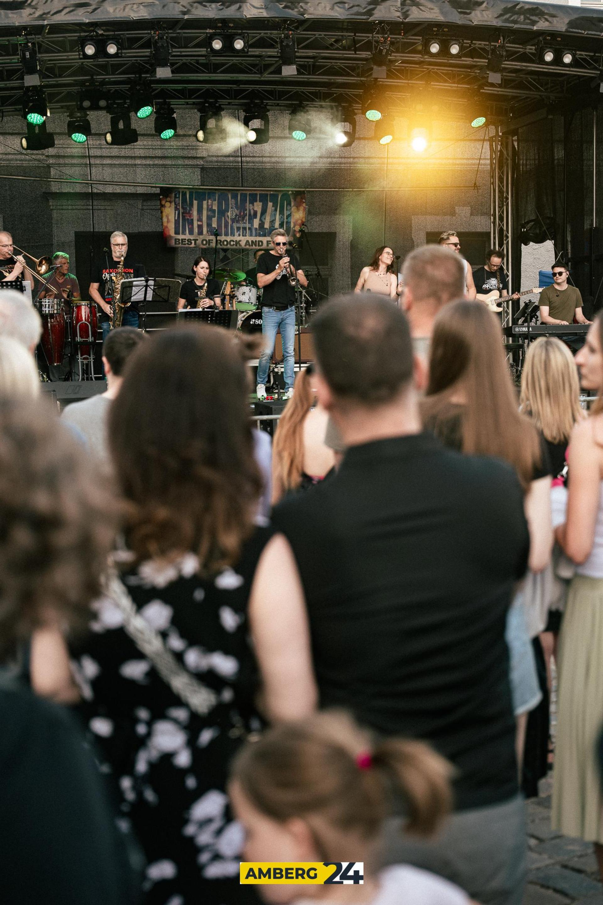Altstadtfest + Schrannenplatz = Party!!! (Bild: David Mueller)