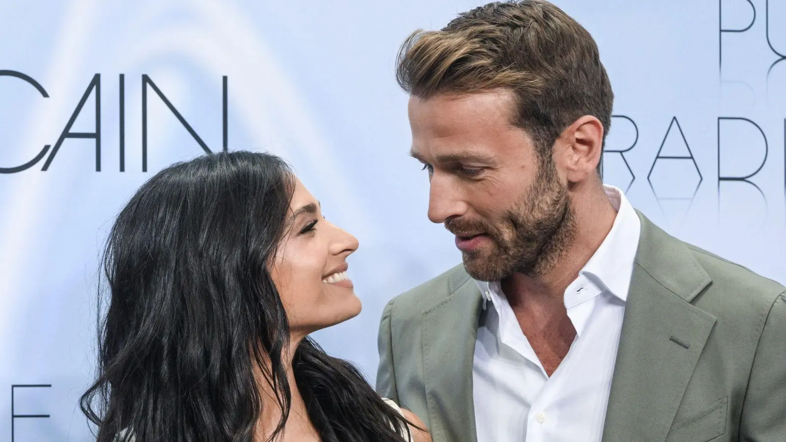 Amira Pocher und Christian Düren moderieren vom 1. September an eine neue TV-Show. (Archivbild) (Bild: Jens Kalaene/dpa)