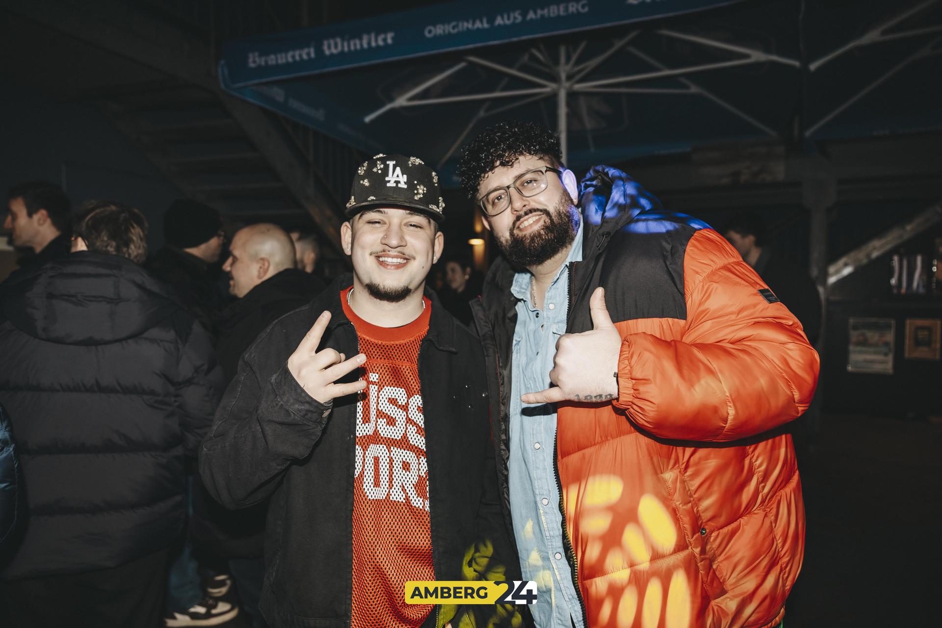 Am Samstag konnten ihr im Blauen Haus bei „Dance on Snow“ richtig Gas geben.  (Bild: Lolografie)