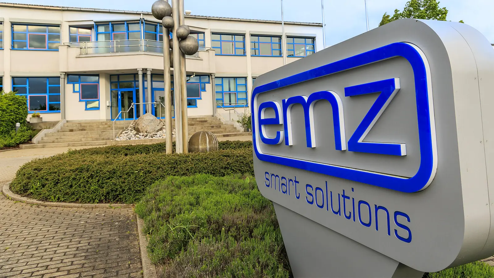 Die Elektromanufaktur Zangenstein (EMZ) in Nabburg baut Stellen ab.  (Archivbild: Hösamer)