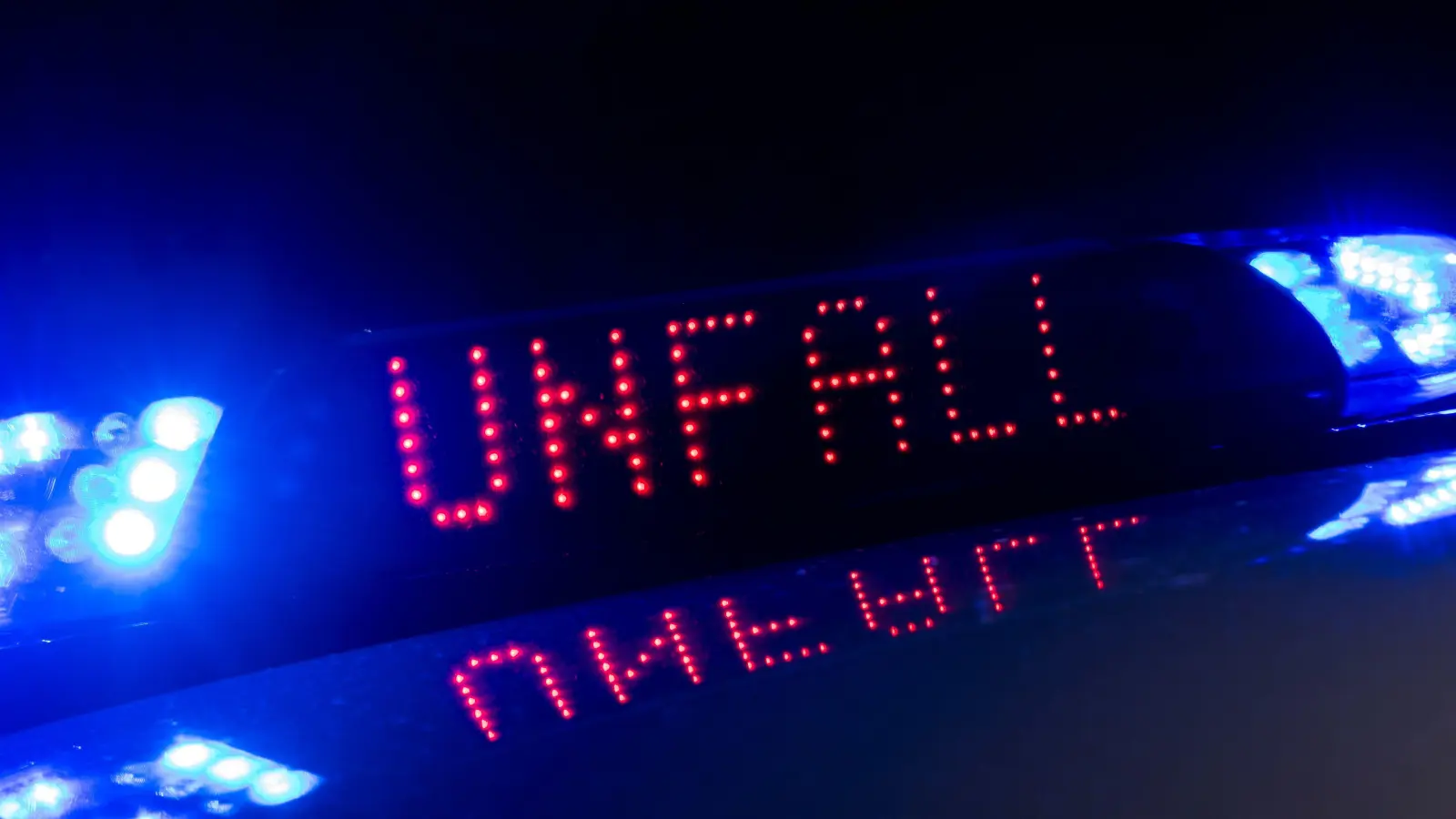 In Freudenberg kollidierten am Donnerstagmorgen ein Audi und ein Kia, nachdem ein 23-Jähriger die Kontrolle über sein Fahrzeug verlor.  (Symbolbild: Monika Skolimowska)