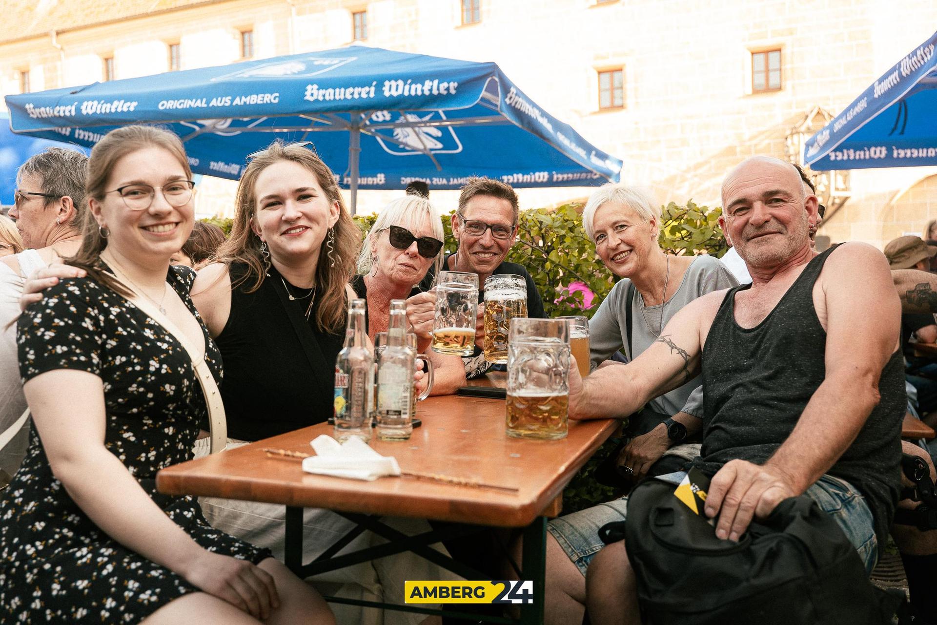 Einen ganz eigenen Vibe gab&#39;s auf dem Altstadtfest im Innenhof des Landratsamts! (Bild: David Mueller)