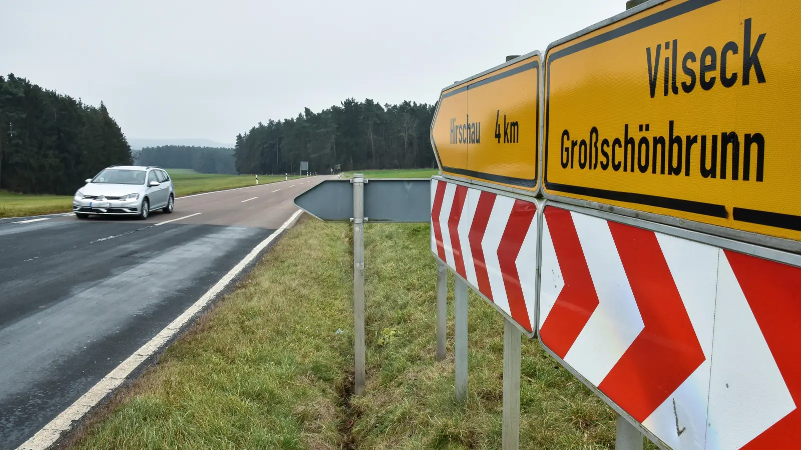 Ab 1. Juli ist die Staatsstraße 2123 zwischen Großschönbrunn und Ehenfeld gesperrt. (Archivbild: Stephan Huber)