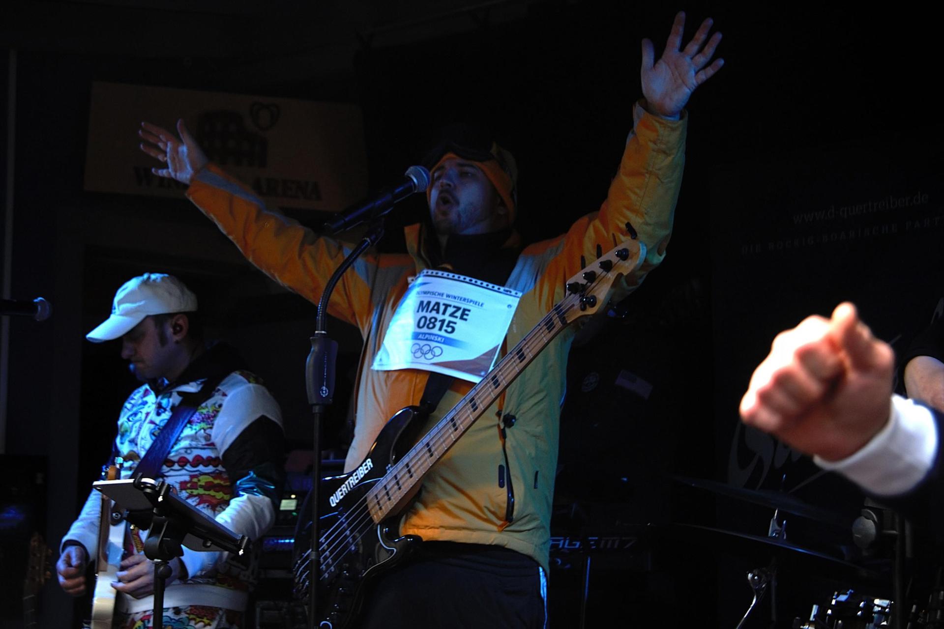 Das blaue Haus erfreute sich auch am Rosenmontag vieler vernarrter Besucher. (Bild: Marlin Nixdorf)