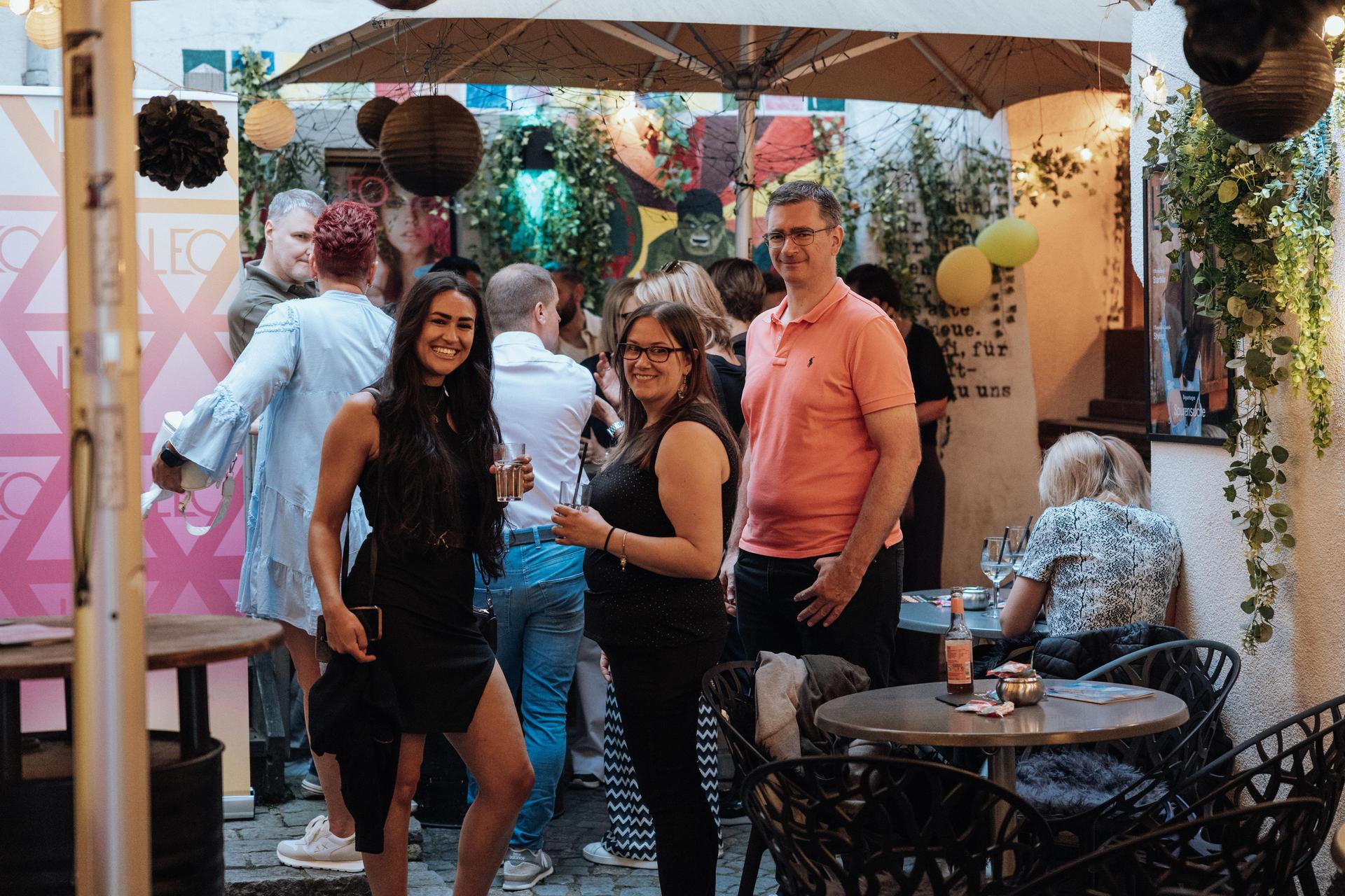 Im Innenhof der UNS Bar. (Bild: Sara Neidhardt)
