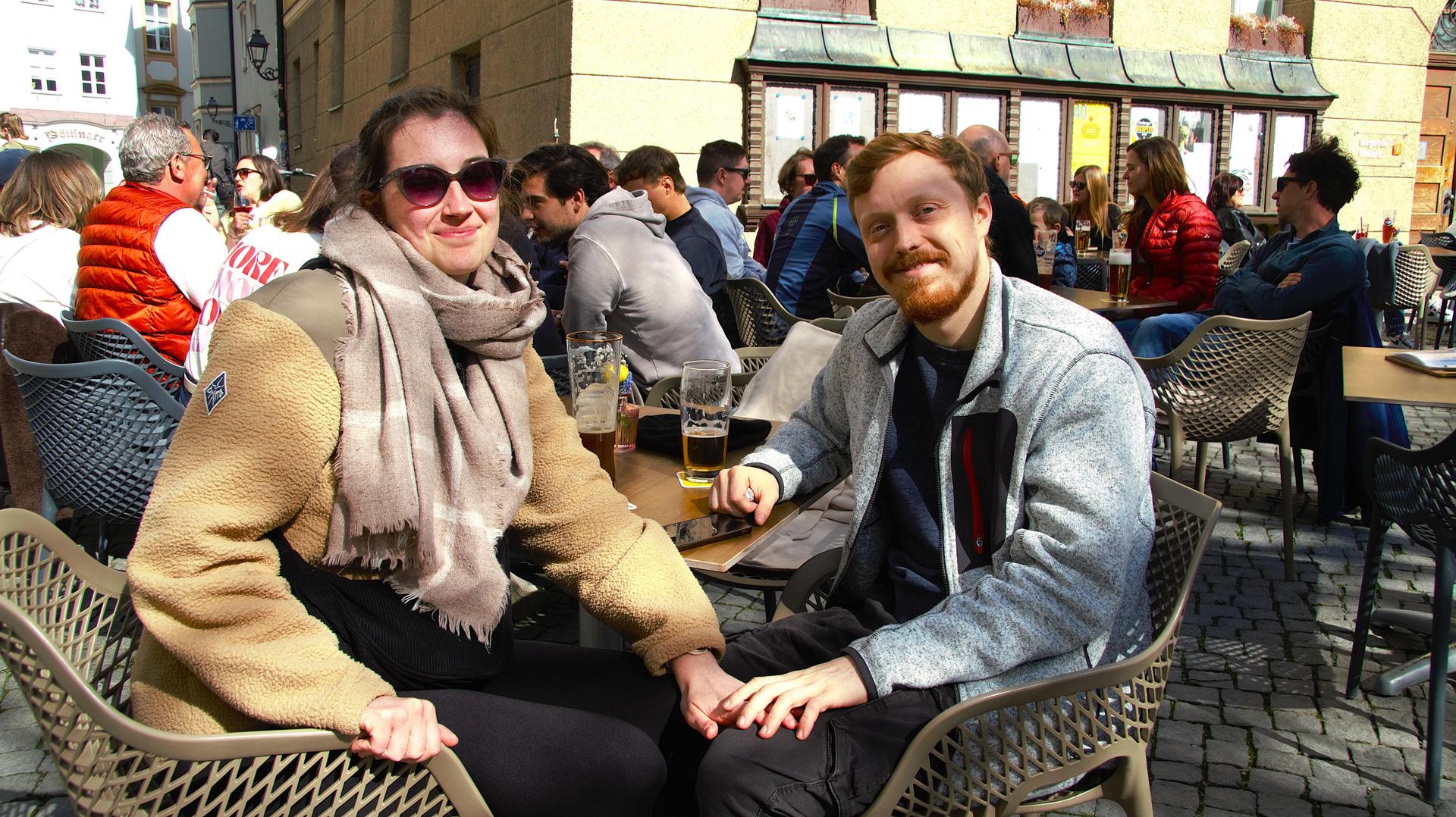 Im warmen Sonnenschein war das Daydrinking im Colomba Entspannung pur. (Bild: Marlin Nixdorf)