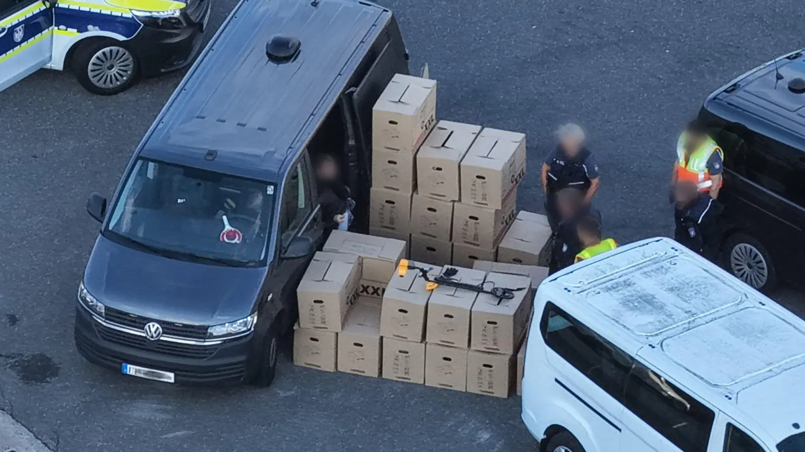 Ermittler haben im Hamburger Hafen mehr als 400 Kilogramm Kokain gefunden. (Bild: Fabian Höfig/NEWS5/dpa)