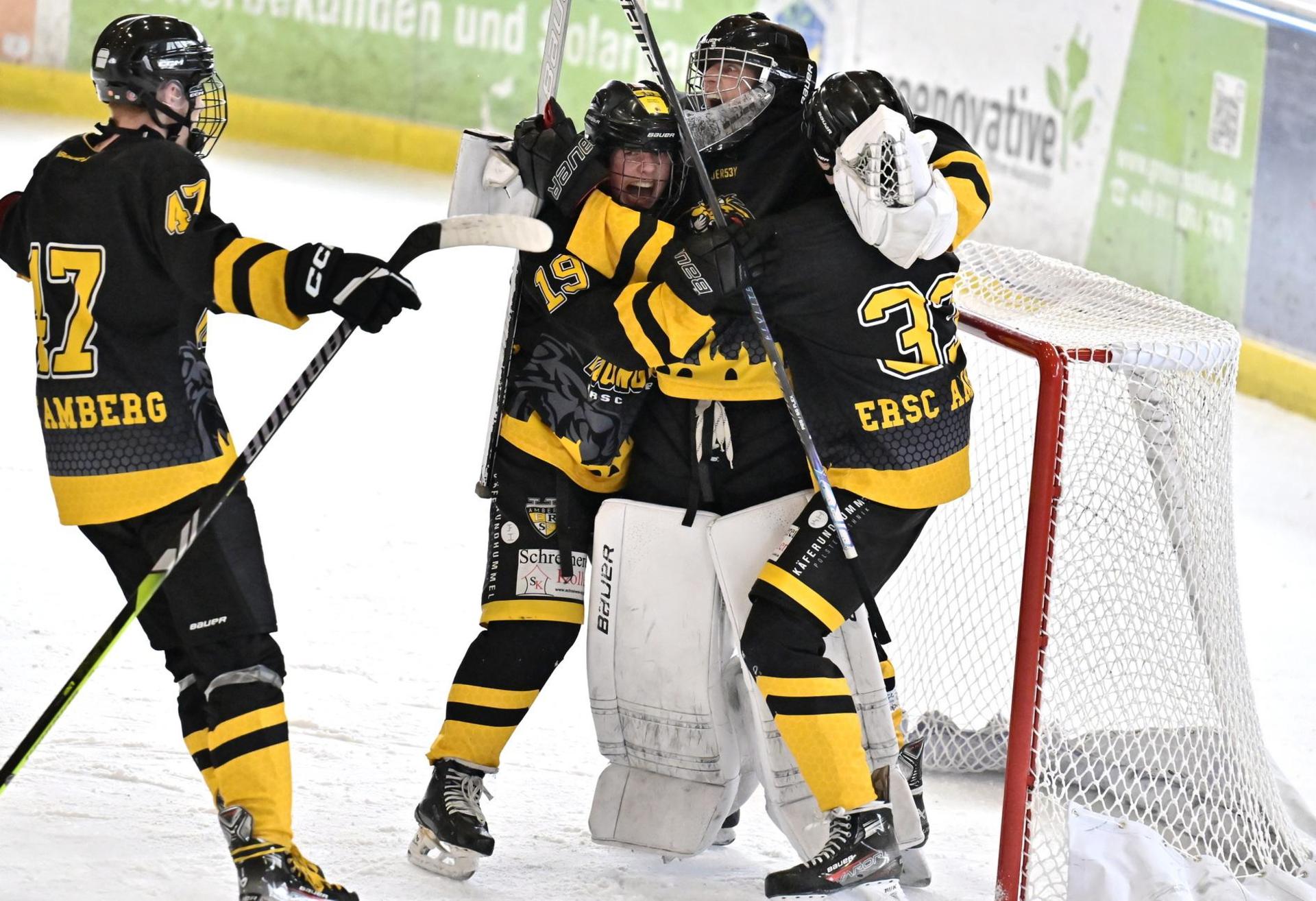 Eishockey Landesliga-Meisterschaft der U17 mit ERSC Amberg.  (Bild: Hubert Ziegler)
