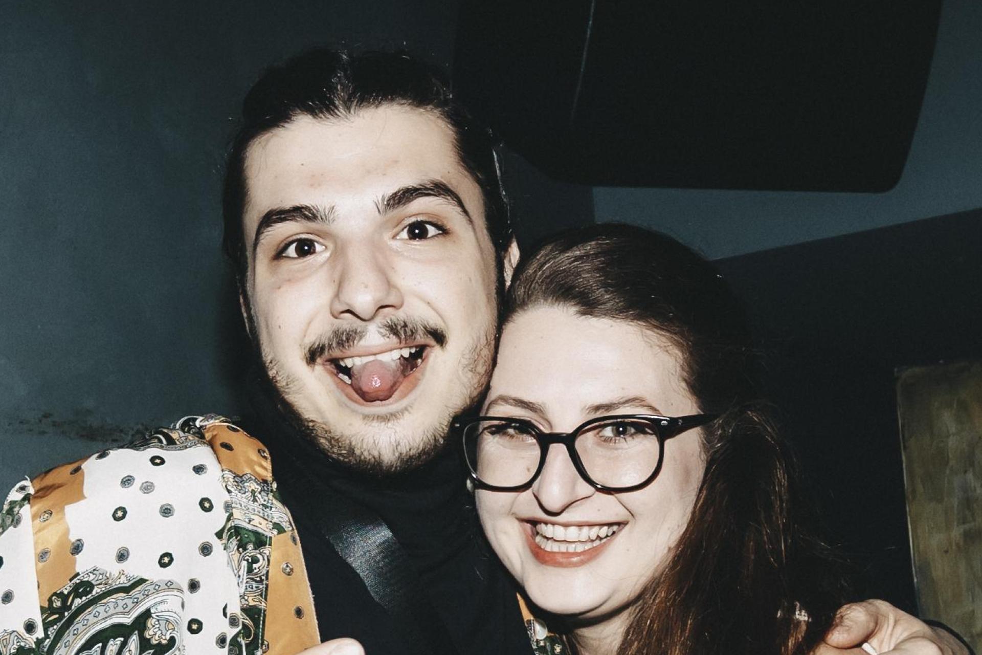 Frau Fenk im Trio.  (Bild: Lolografie)