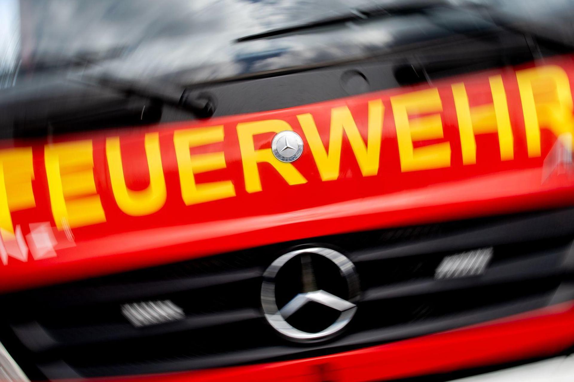 Der Mann rief die Feuerwehr, weil seine Zimmerkarte nicht funktionierte. (Symbolbild) (Bild: Hauke-Christian Dittrich/dpa)