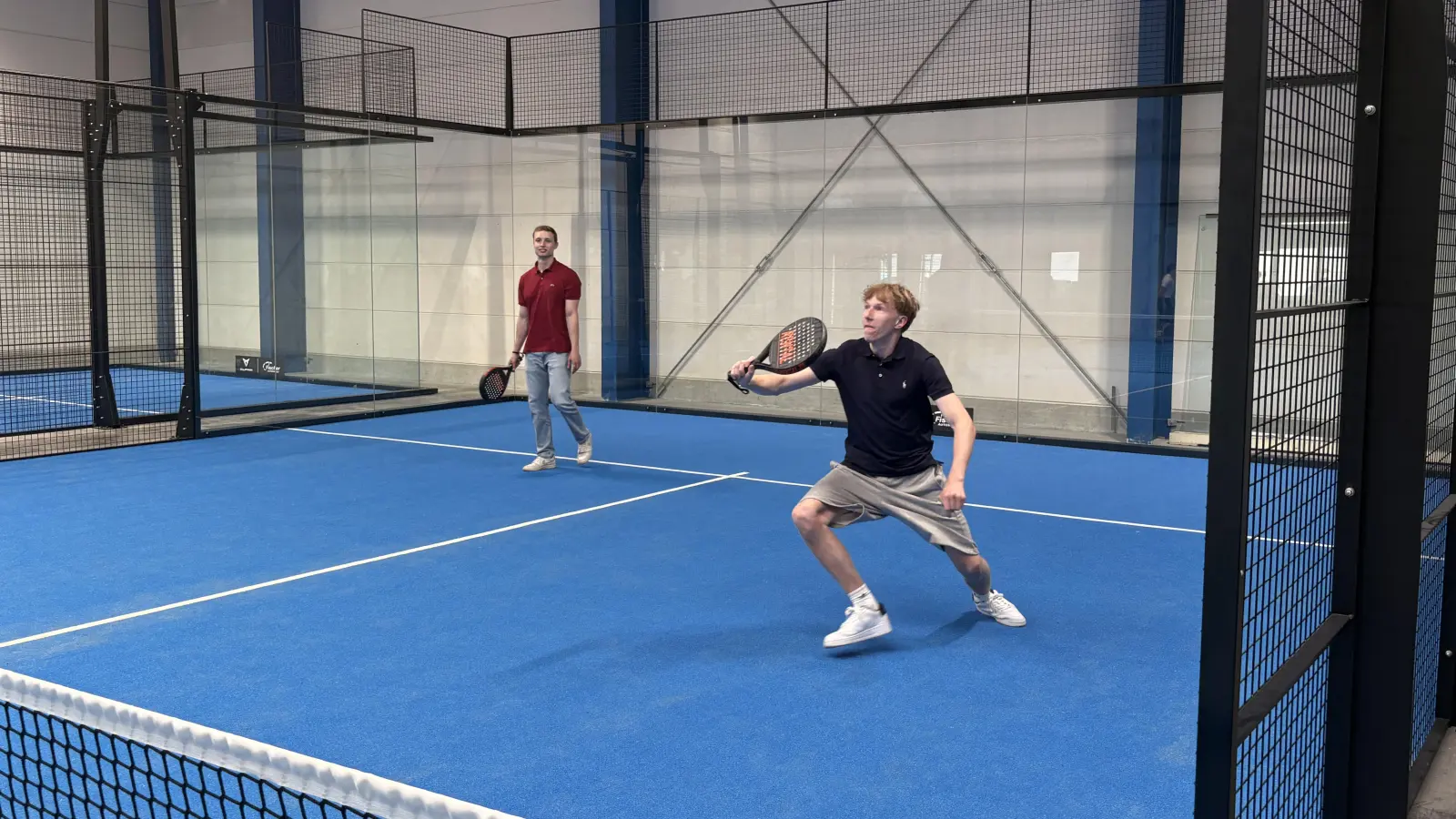 Am Freitag, 19. Juni, findet im Pine Padel Club in Amberg ein Schülerturnier statt, organisiert von der SMV der FOS/BOS.  (Bild: Lukas Büchold)