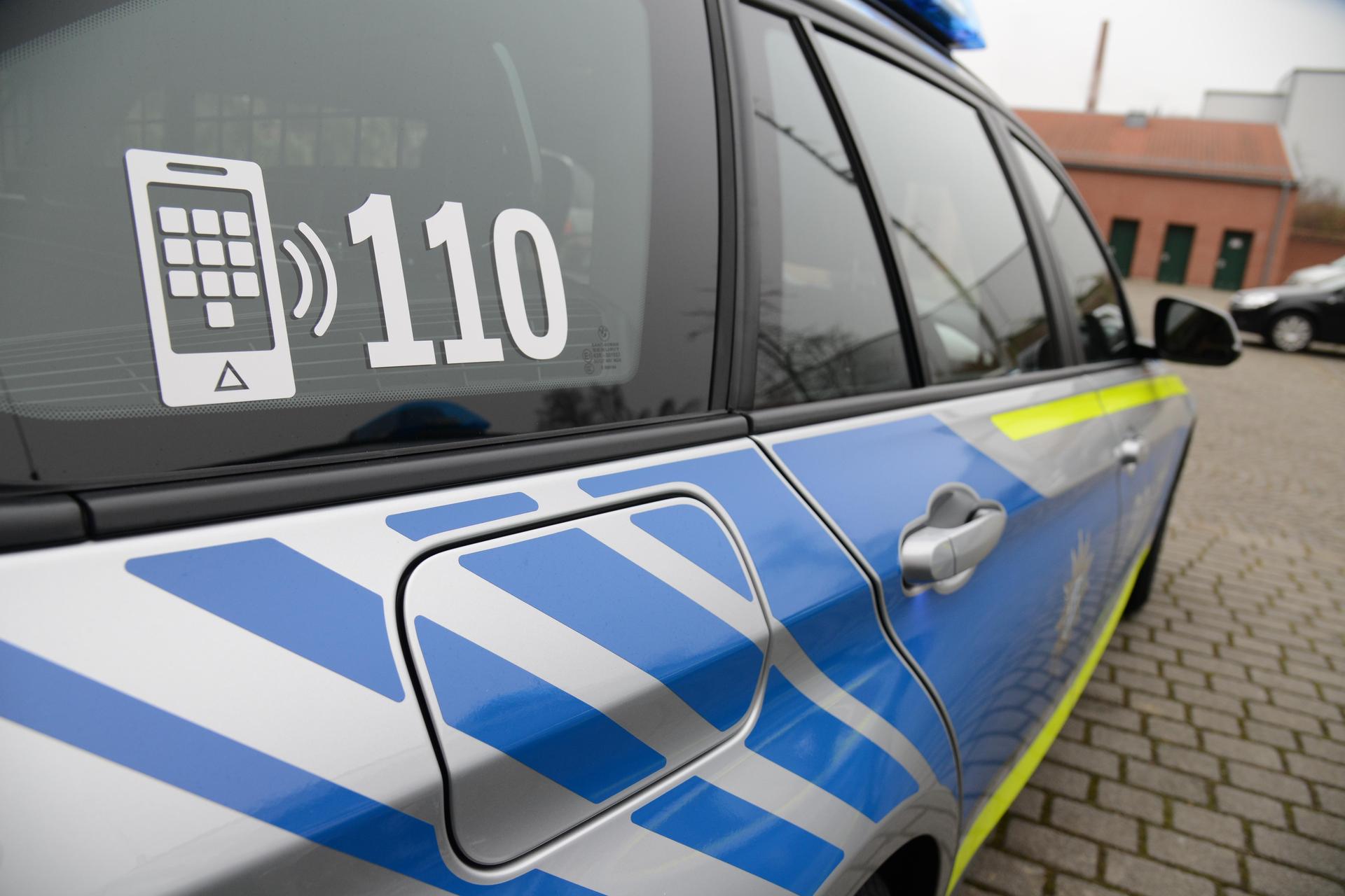 In Ursensollen wurden aus einem geparkten Ford Jagdutensilien gestohlen. Der Gesamtschaden beläuft sich auf 4.500 Euro. Die Polizei sucht Zeugen. (Symbolbild: Petra Hartl)