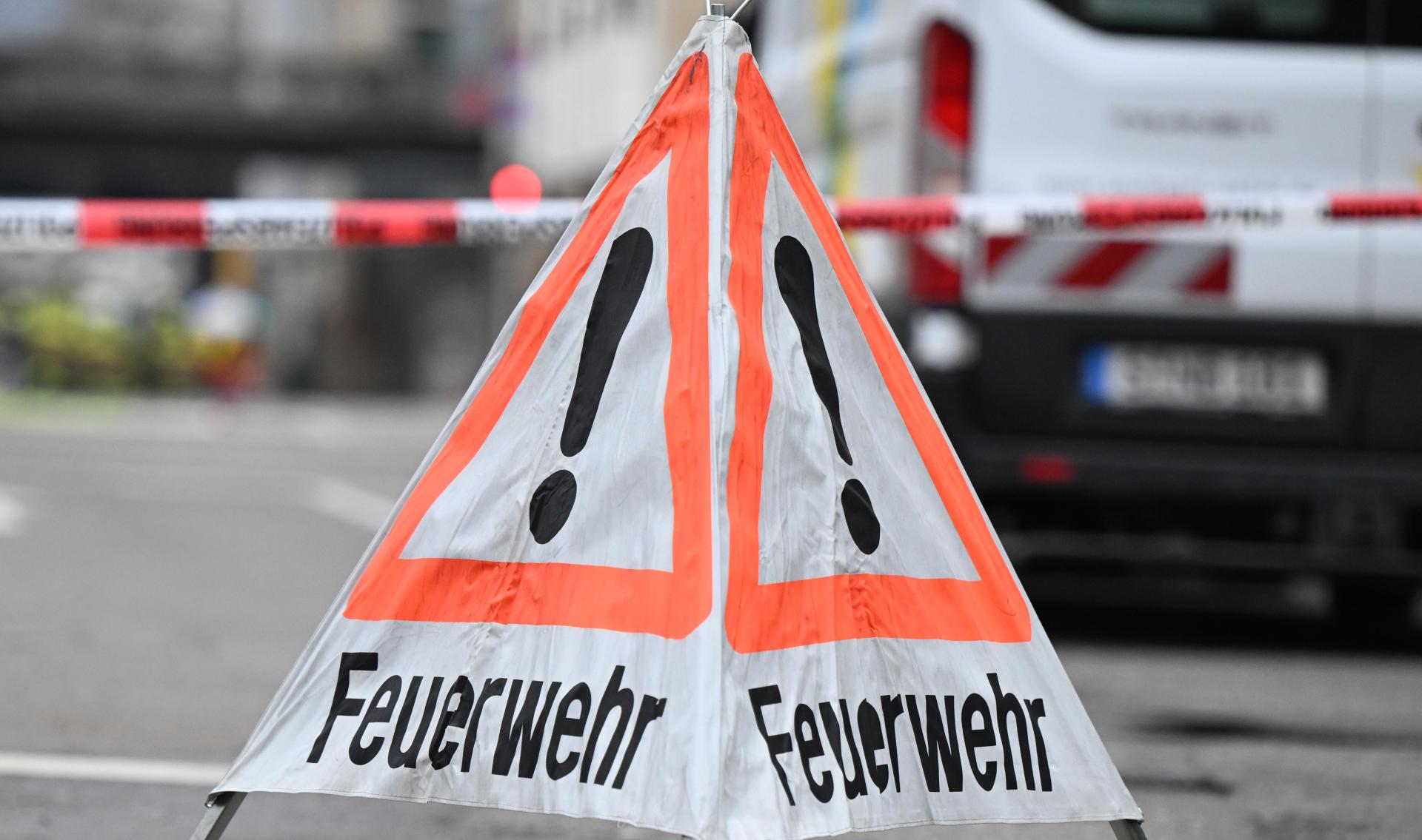 Die B 470 war am Samstagnachmittag bei Auerbach nach einem Unfall rund drei Stunden gesperrt (Symbolbild: Bernd Weißbrod)