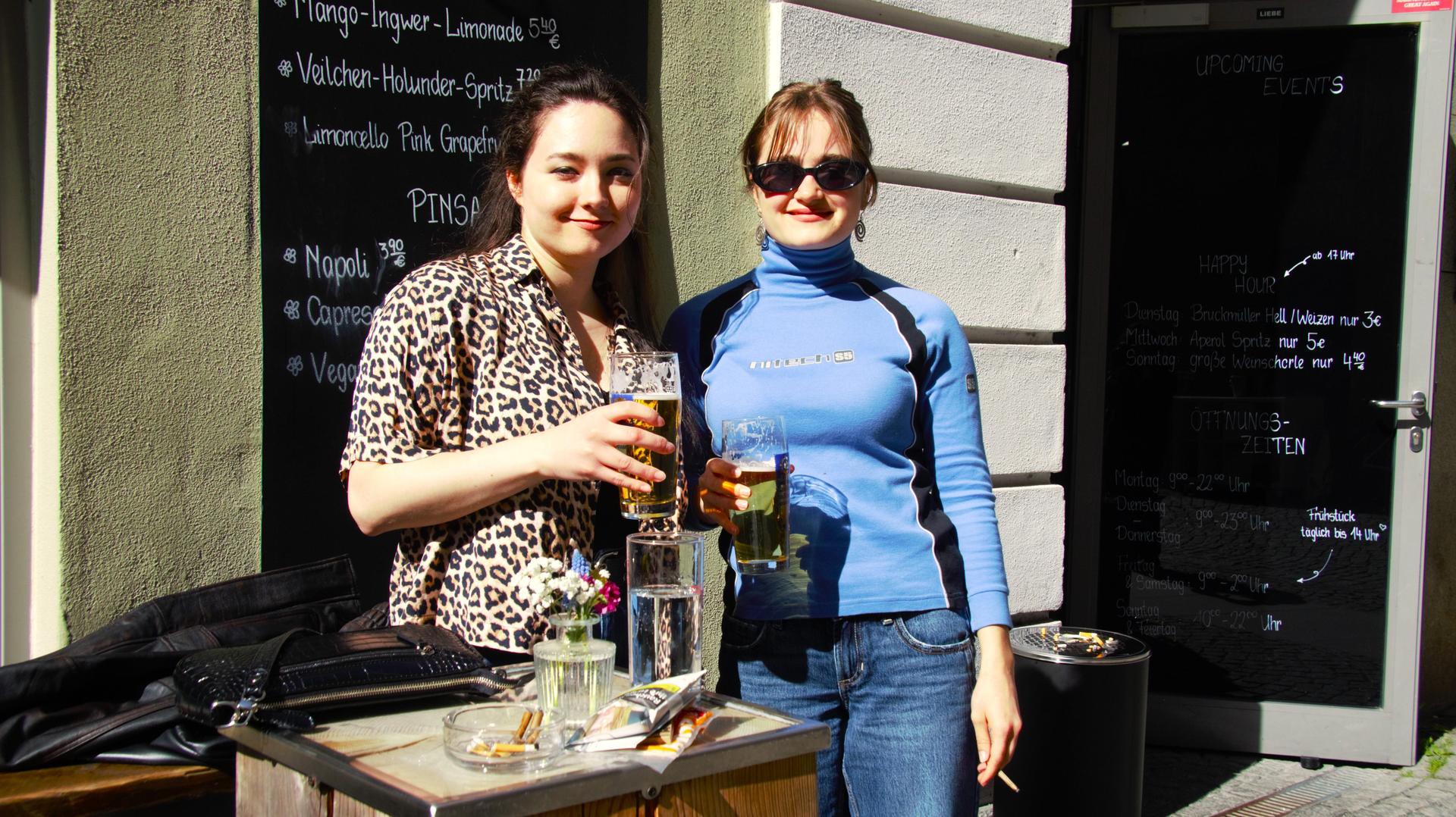 Im warmen Sonnenschein war das Daydrinking im Colomba Entspannung pur. (Bild: Marlin Nixdorf)