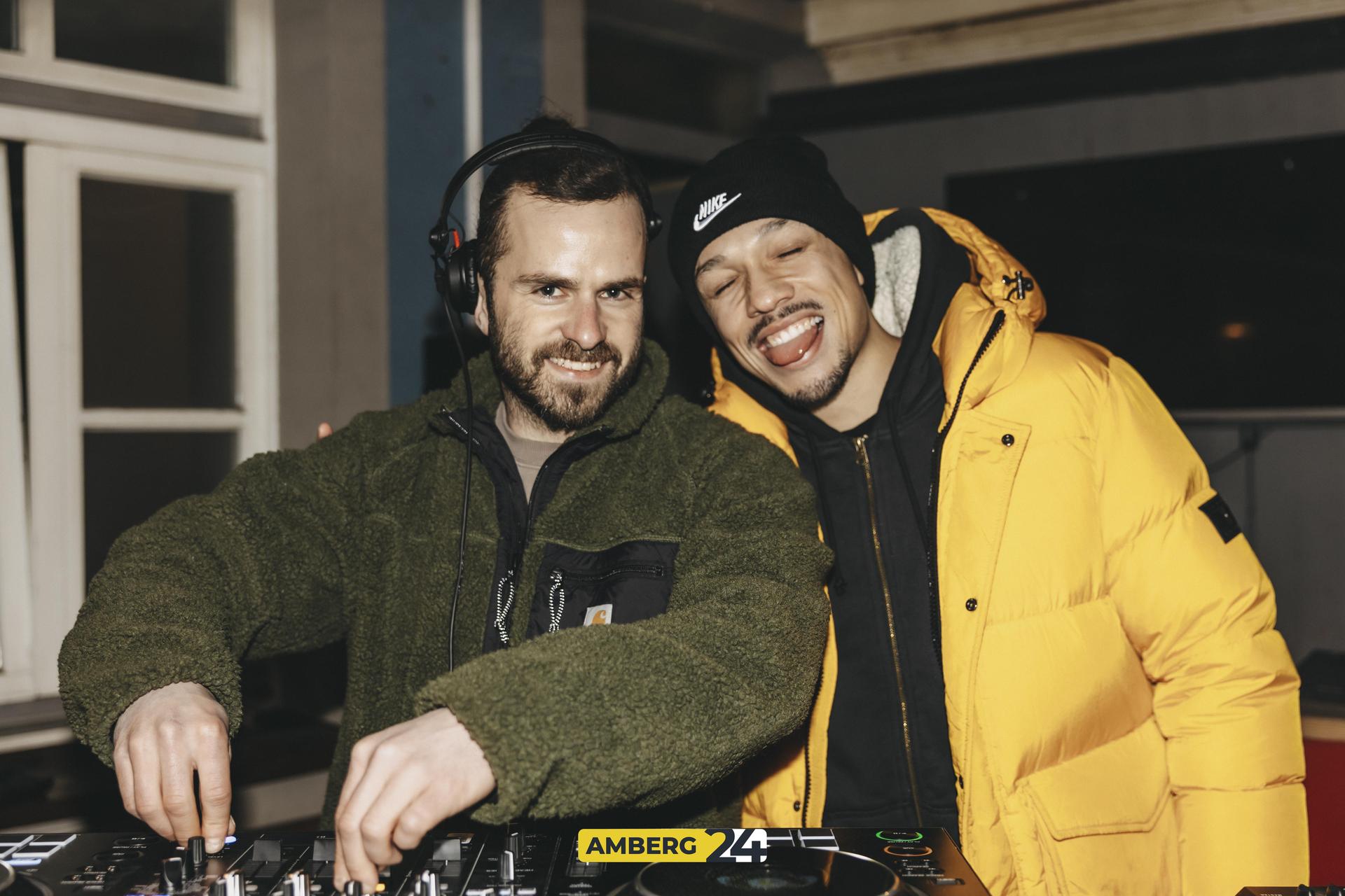 Am Samstag konnten ihr im Blauen Haus bei „Dance on Snow“ richtig Gas geben.  (Bild: Lolografie)