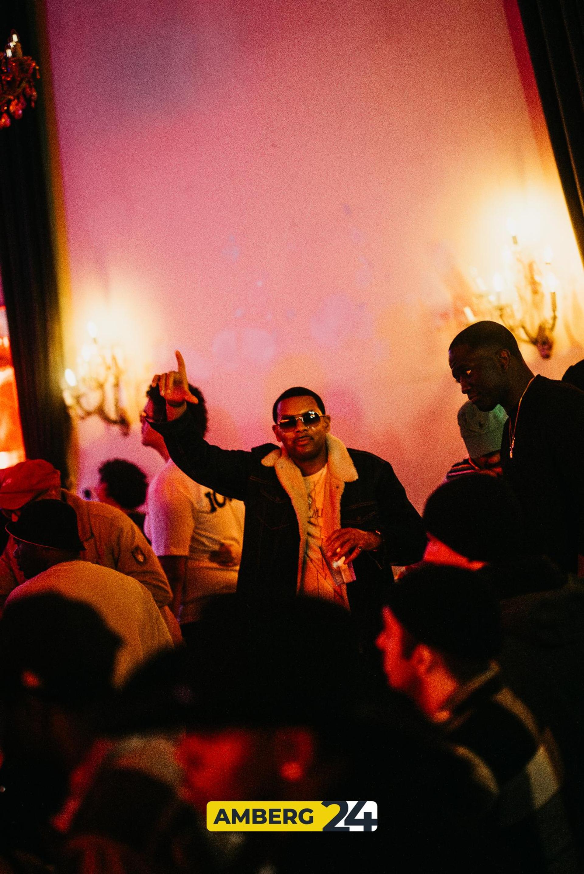 Models and Bottles im Casino in Amberg. (Bild: Mario Donhauser)