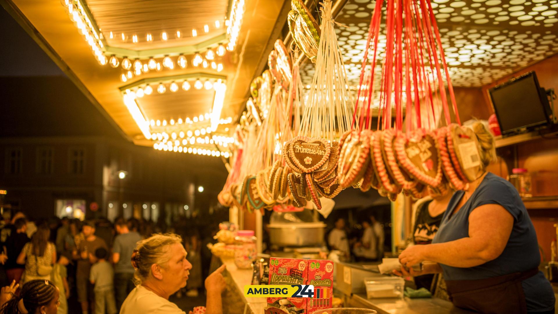 Das sind die Bilder vom Freitagabend vom 2025er-Altstadtfest in Sulzbach-Rosenberg. (Bild: Mario Donhauser)