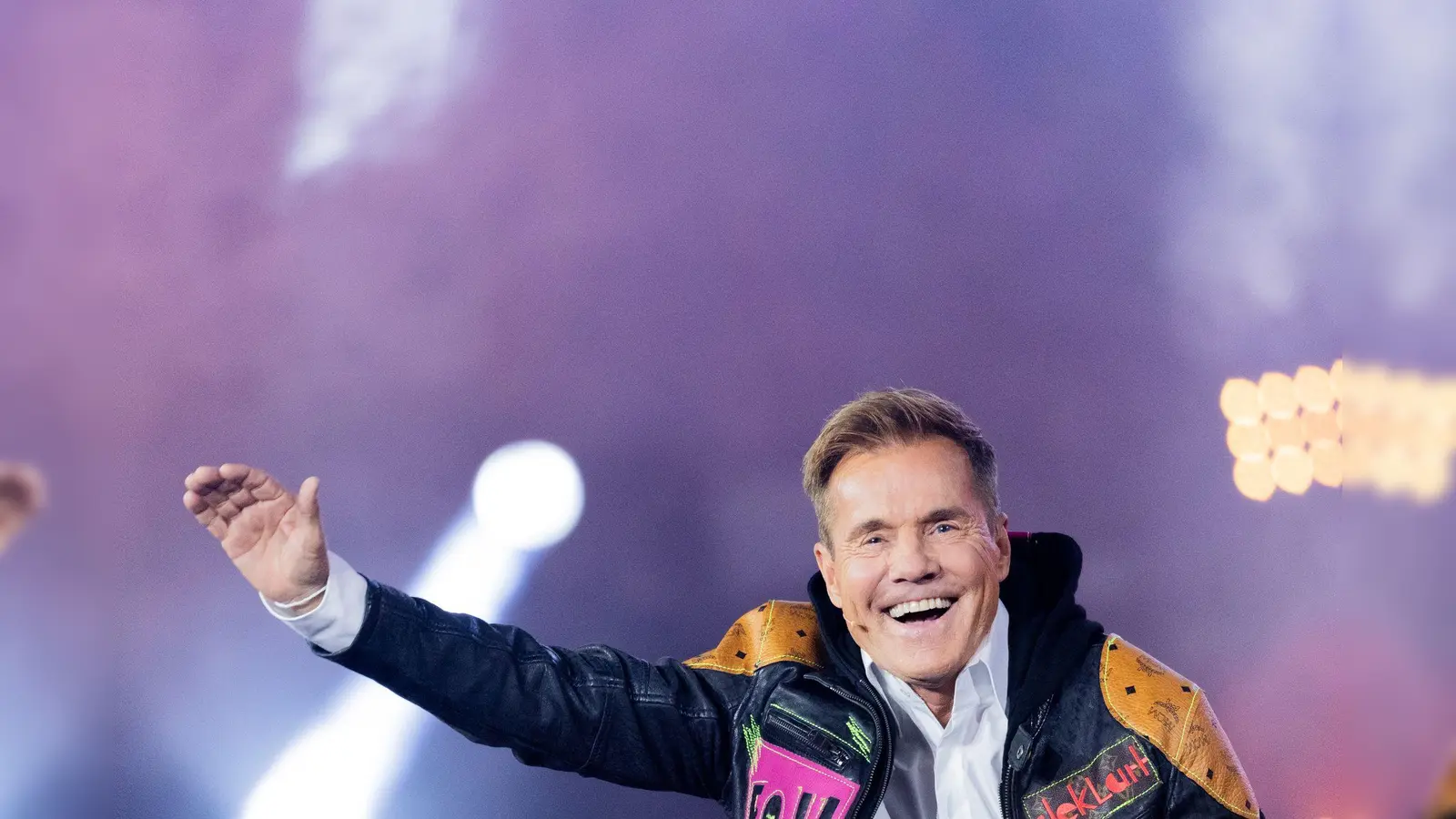 DSDS kehrt mit neuer Staffel zurück (Archivbild) (Bild: Rolf Vennenbernd/dpa)