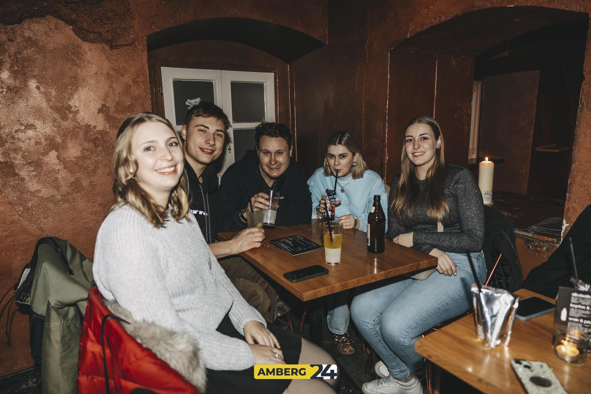 Im UNS in Amberg gab es am Samstag die Sunrise Sons Live. (Bild: Lolografie)