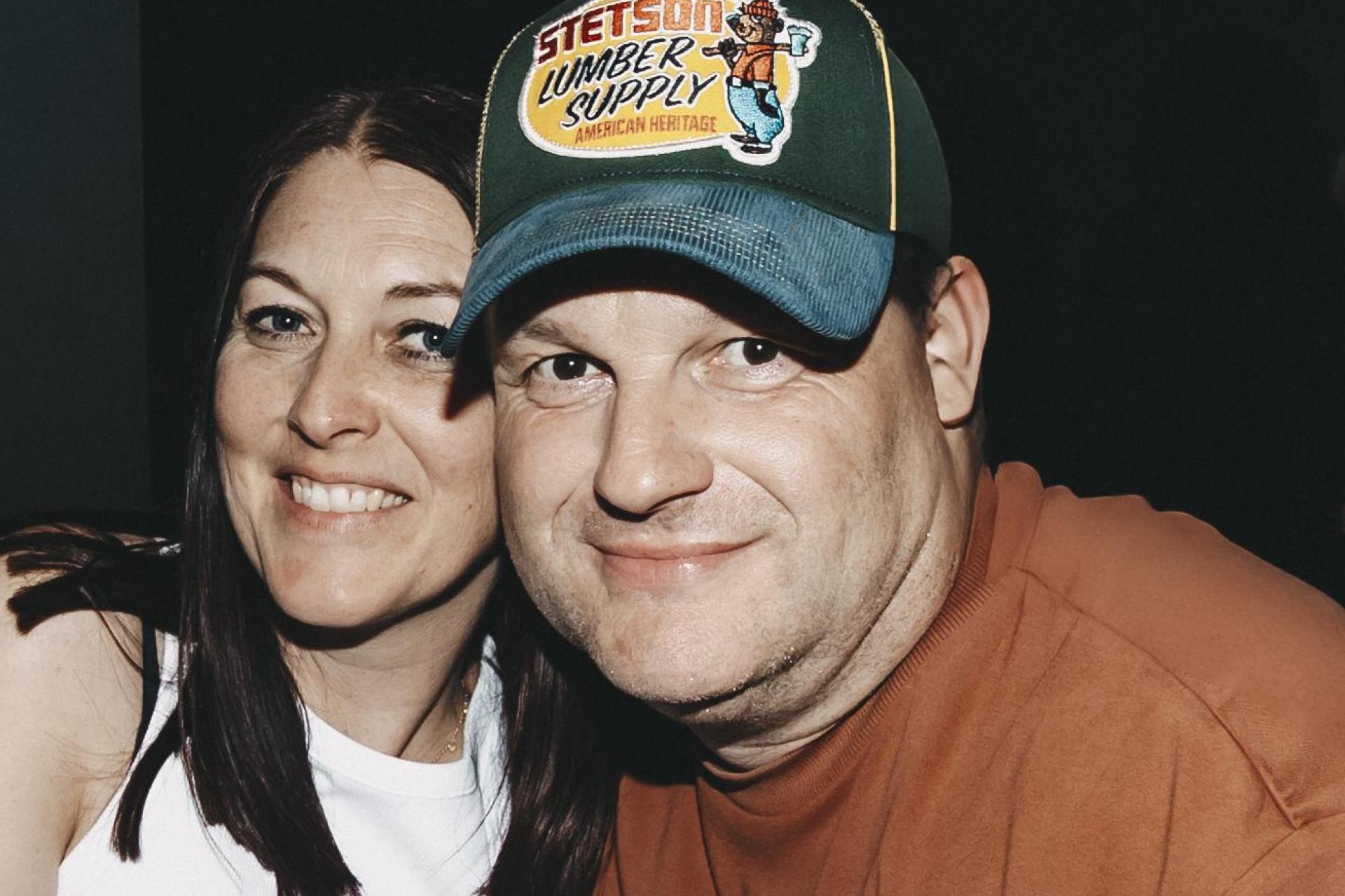 Frau Fenk im Trio.  (Bild: Lolografie)