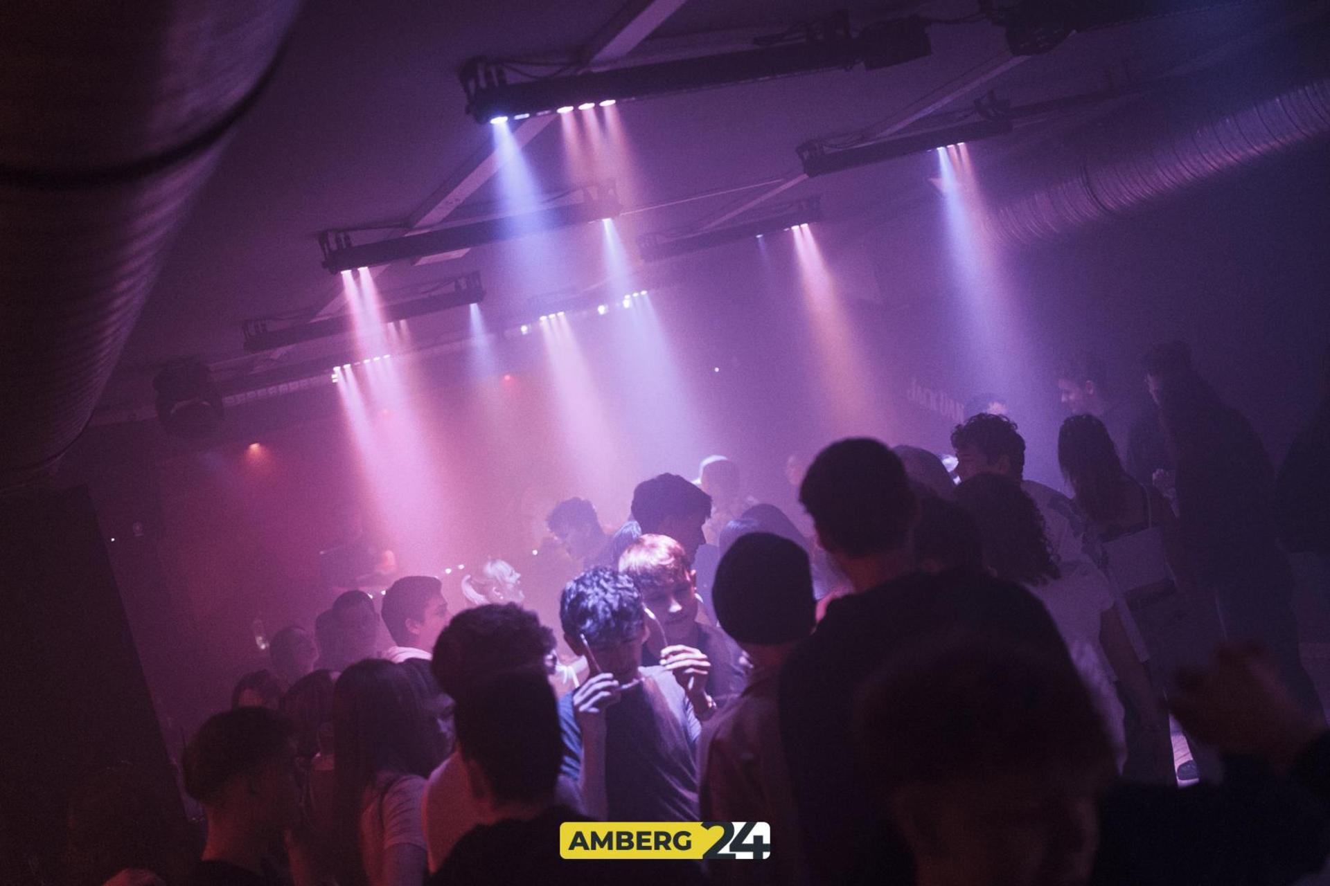 Kinkerlitzchen im Happy Rock. Das sind die Bilder. (Bild: Martin Sponsel)